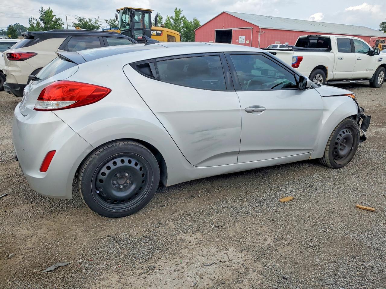 2013 Hyundai Veloster Base Silver vin: KMHTC6AD8DU091134