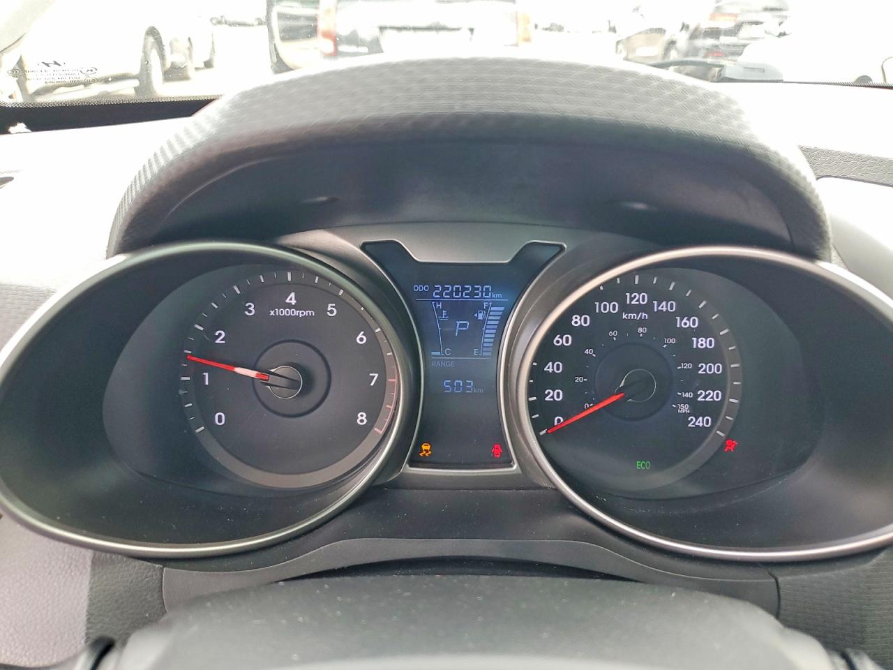2013 Hyundai Veloster Base Silver vin: KMHTC6AD8DU091134