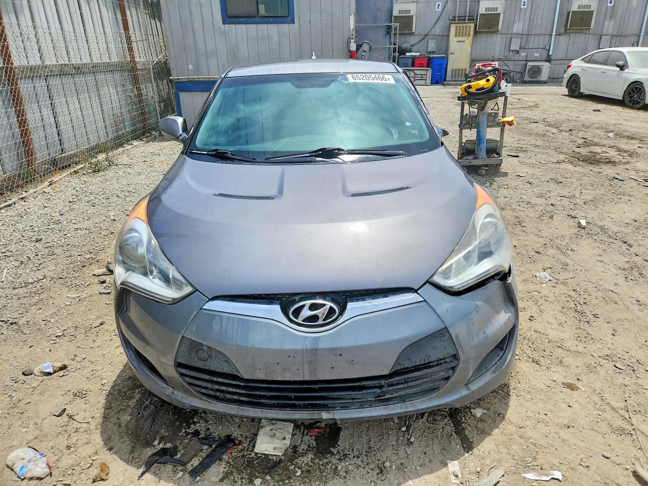2013 Hyundai Veloster Base Gray vin: KMHTC6AD8DU095491