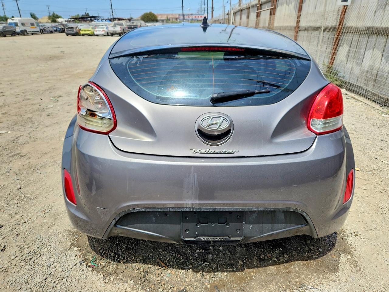 2013 Hyundai Veloster Base Gray vin: KMHTC6AD8DU095491