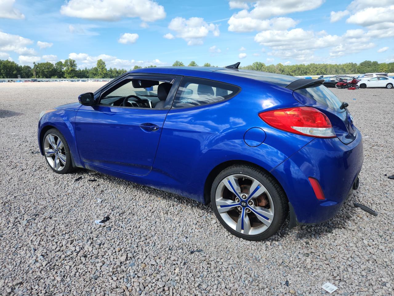 2013 Hyundai Veloster Base Синий vin: KMHTC6AD8DU117974