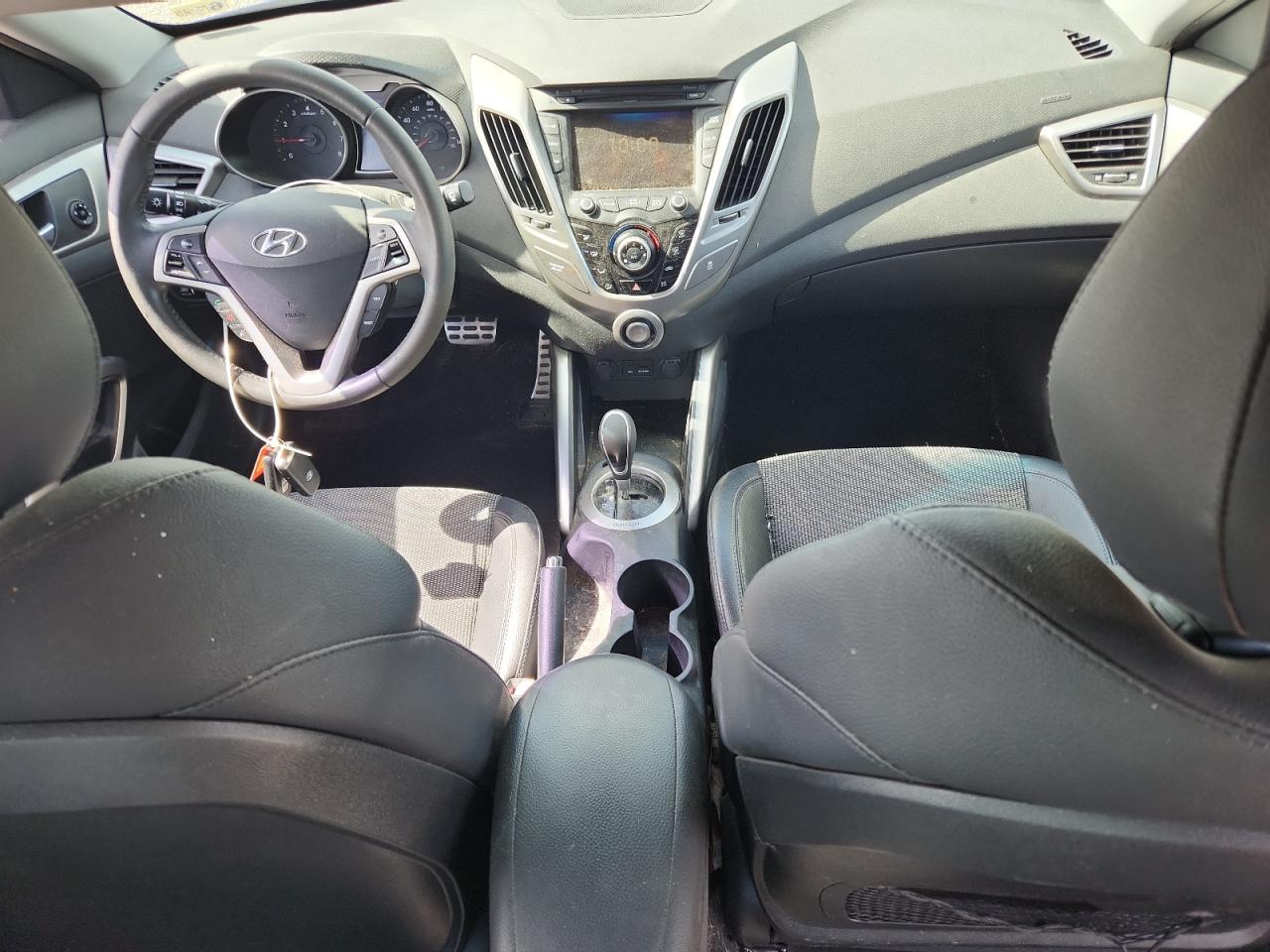 2013 Hyundai Veloster Base Синий vin: KMHTC6AD8DU117974