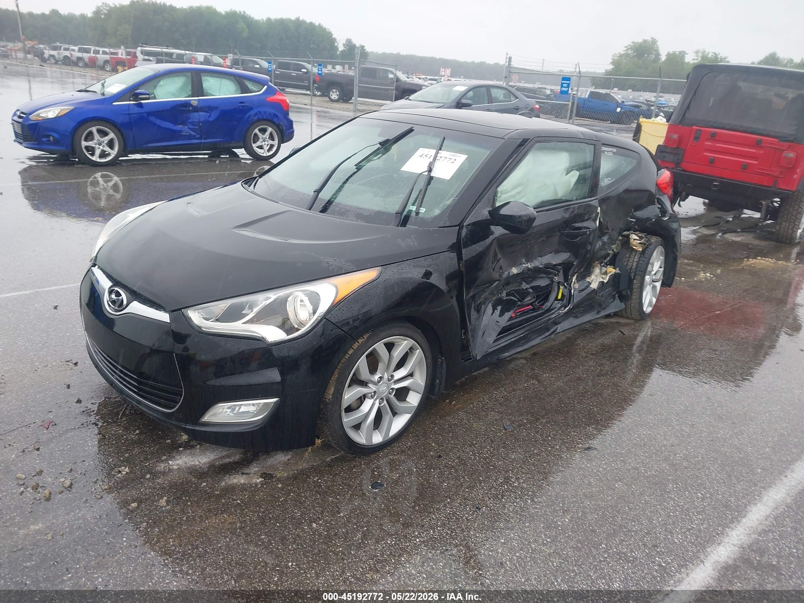 2013 Hyundai Veloster Base W/black Black vin: KMHTC6AD8DU134774
