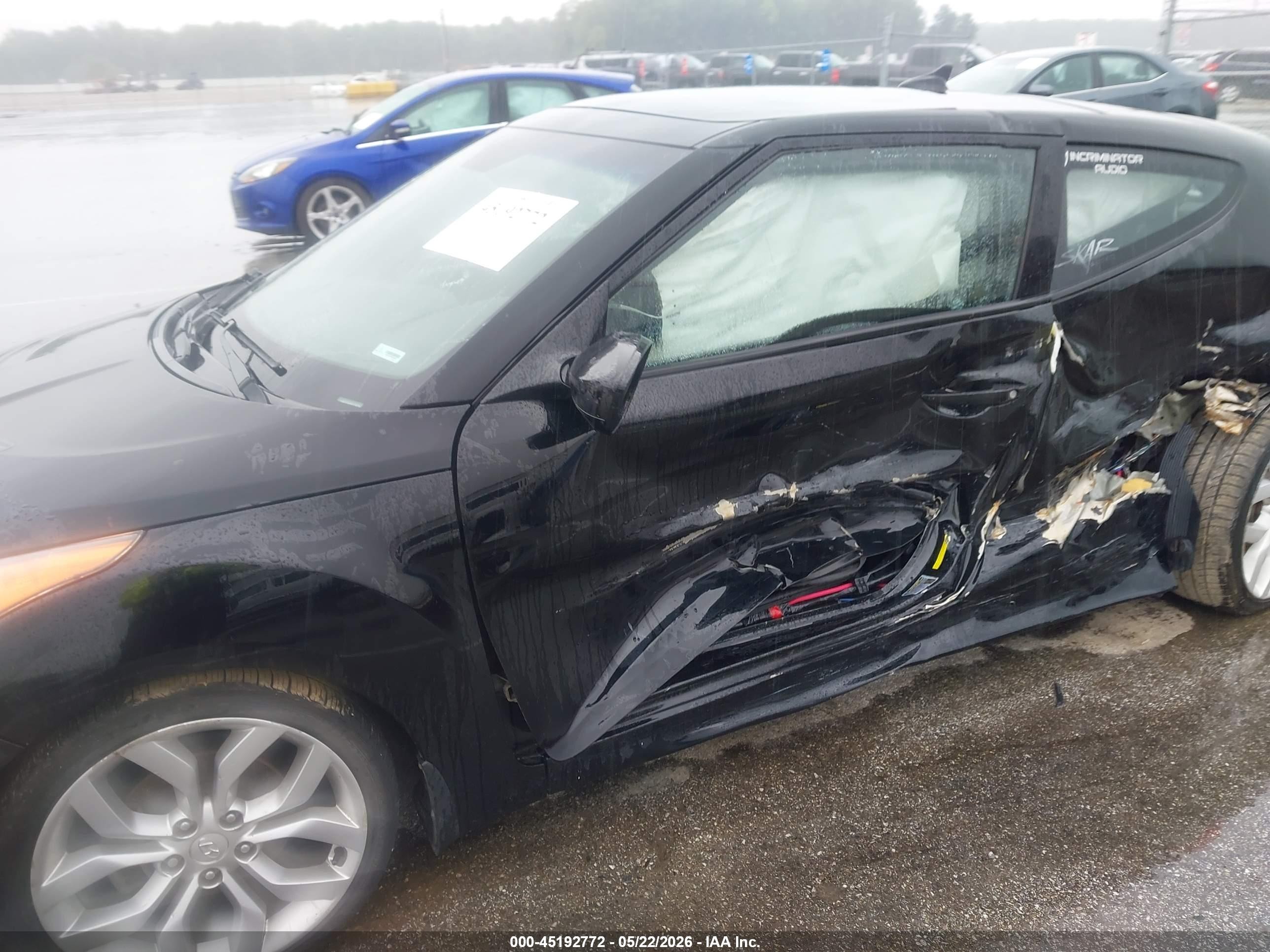 2013 Hyundai Veloster Base W/black Black vin: KMHTC6AD8DU134774