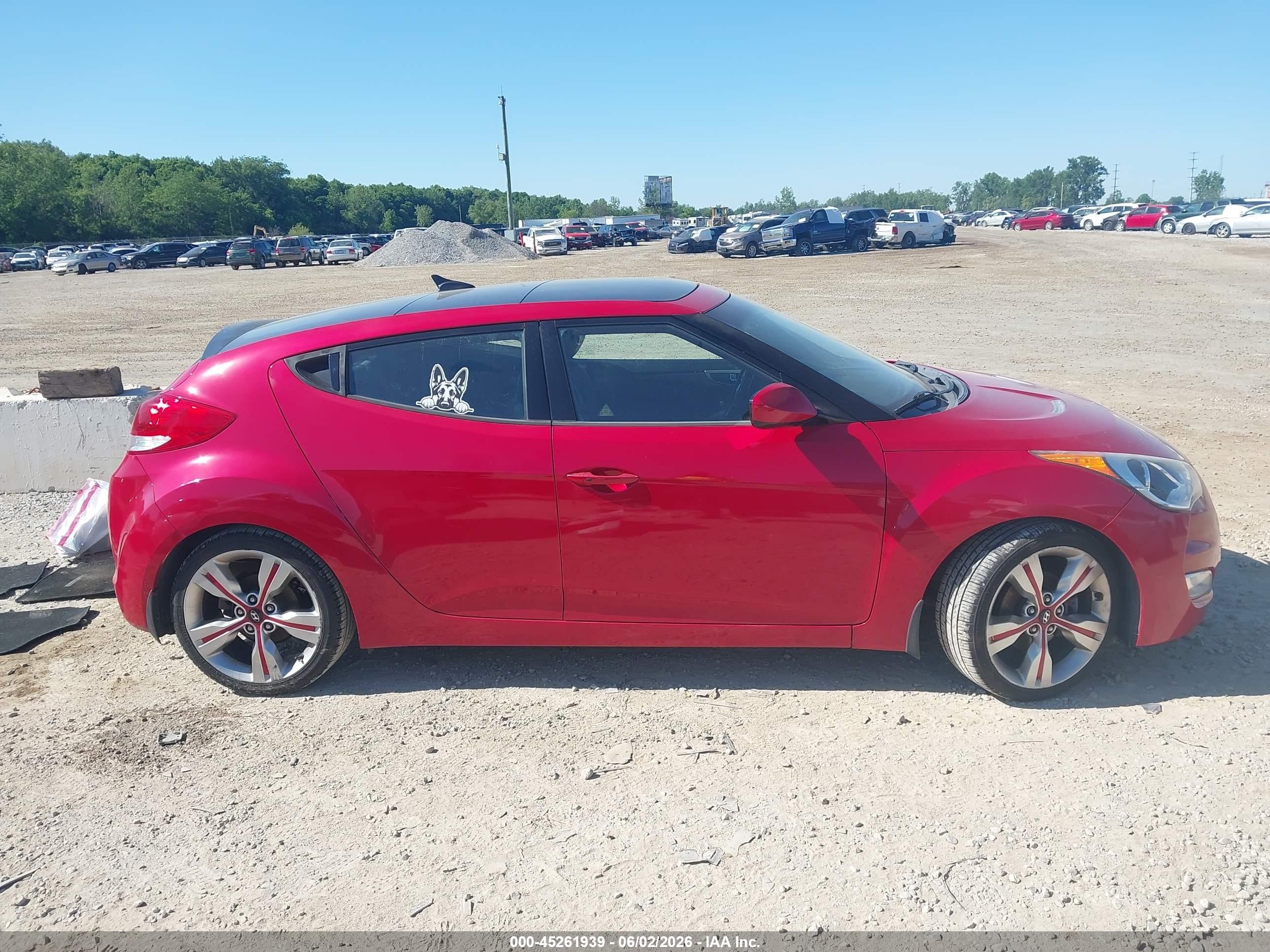 2013 Hyundai Veloster Base W/black Black vin: KMHTC6AD8DU147475