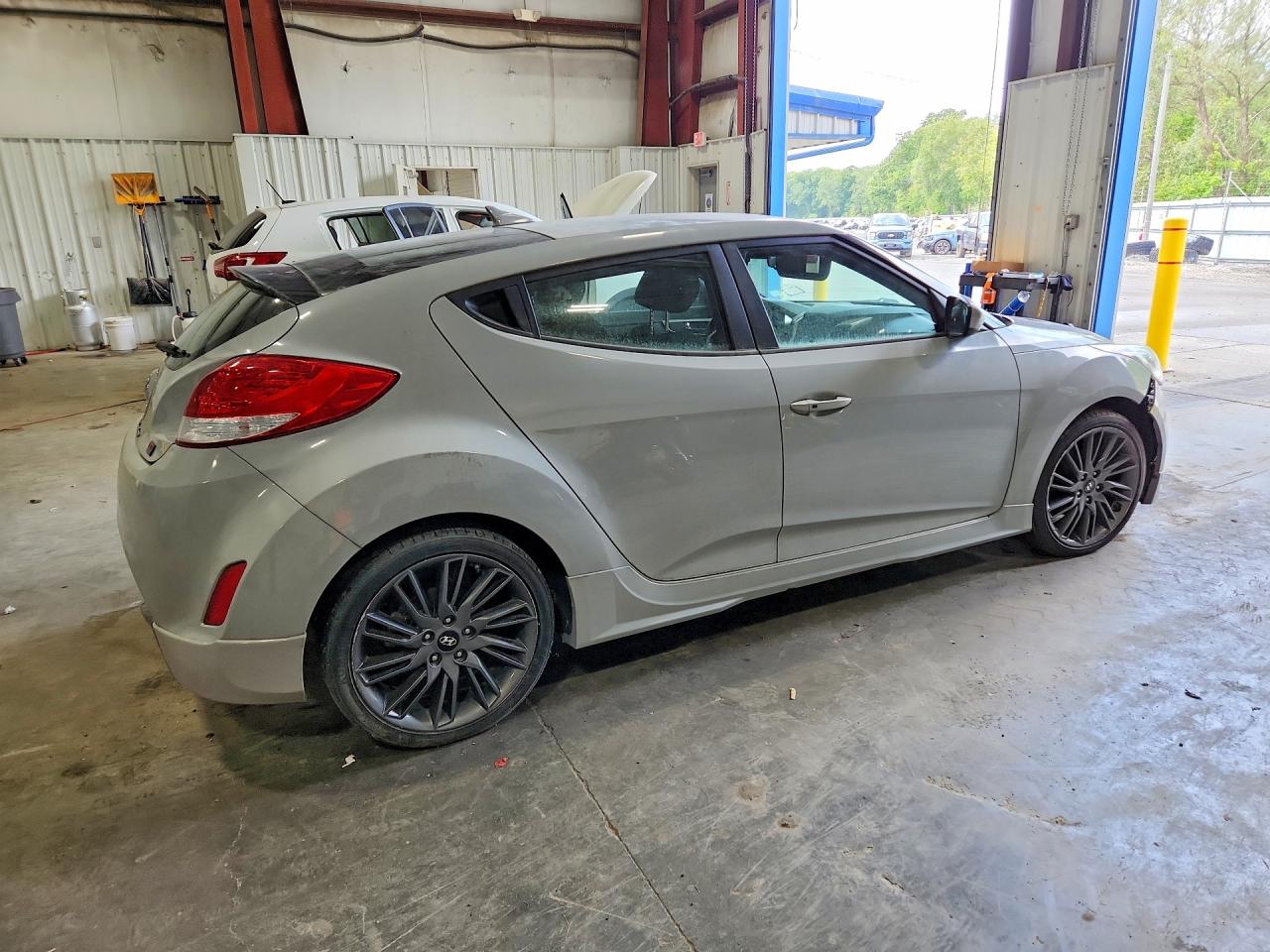 2013 Hyundai Veloster Re Mix Gray vin: KMHTC6AD8DU153213