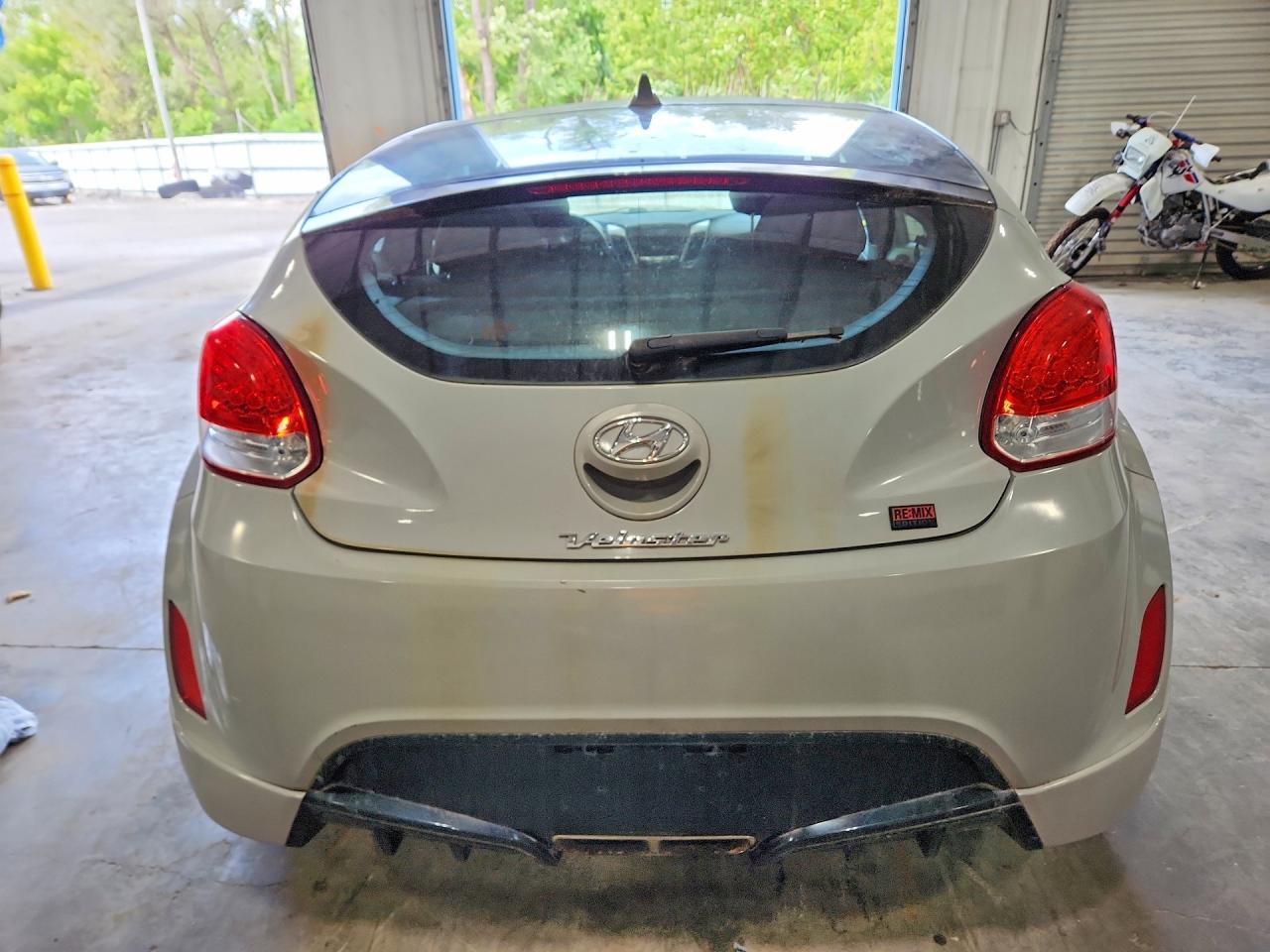 2013 Hyundai Veloster Re Mix Gray vin: KMHTC6AD8DU153213