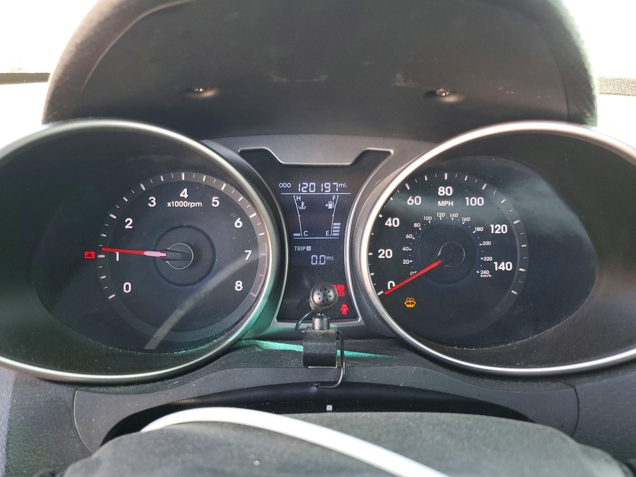 2013 Hyundai Veloster Base Белый vin: KMHTC6AD8DU176393