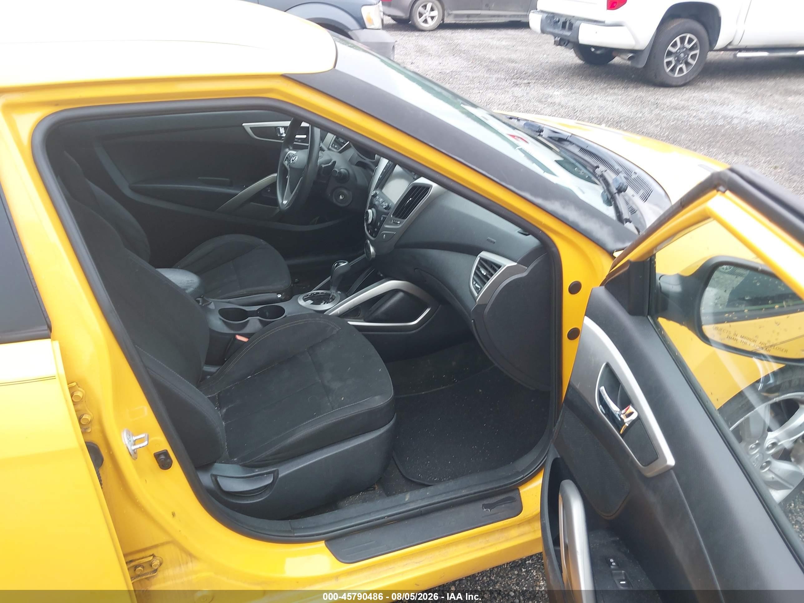 2014 Hyundai Veloster Base W/black Yellow vin: KMHTC6AD8EU183510