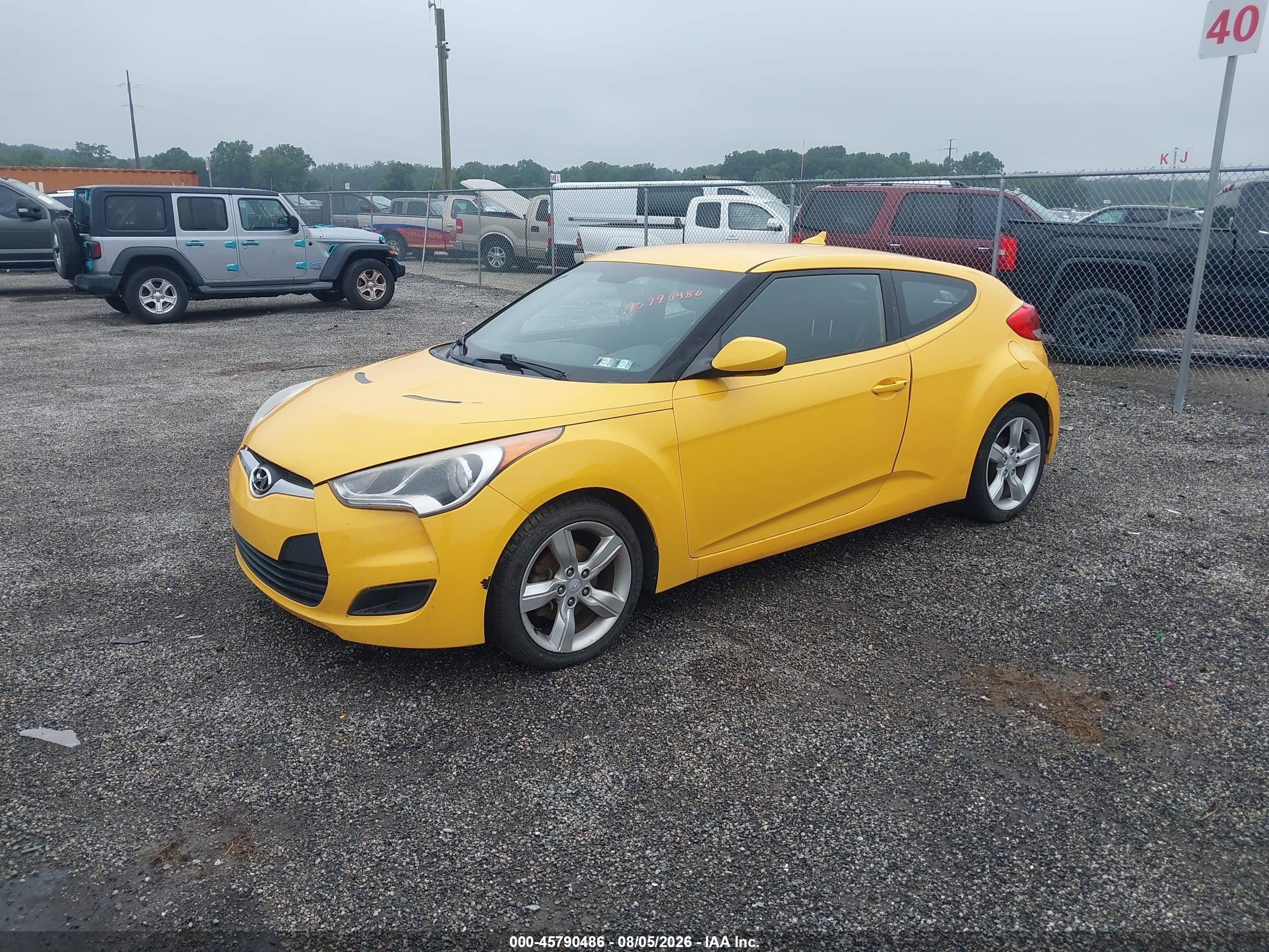 2014 Hyundai Veloster Base W/black Yellow vin: KMHTC6AD8EU183510