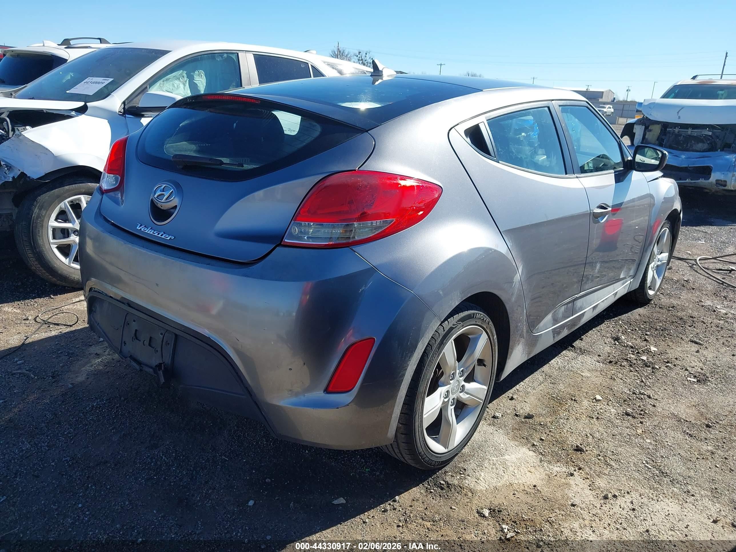 2014 Hyundai Veloster Base W/black Gray vin: KMHTC6AD8EU186522