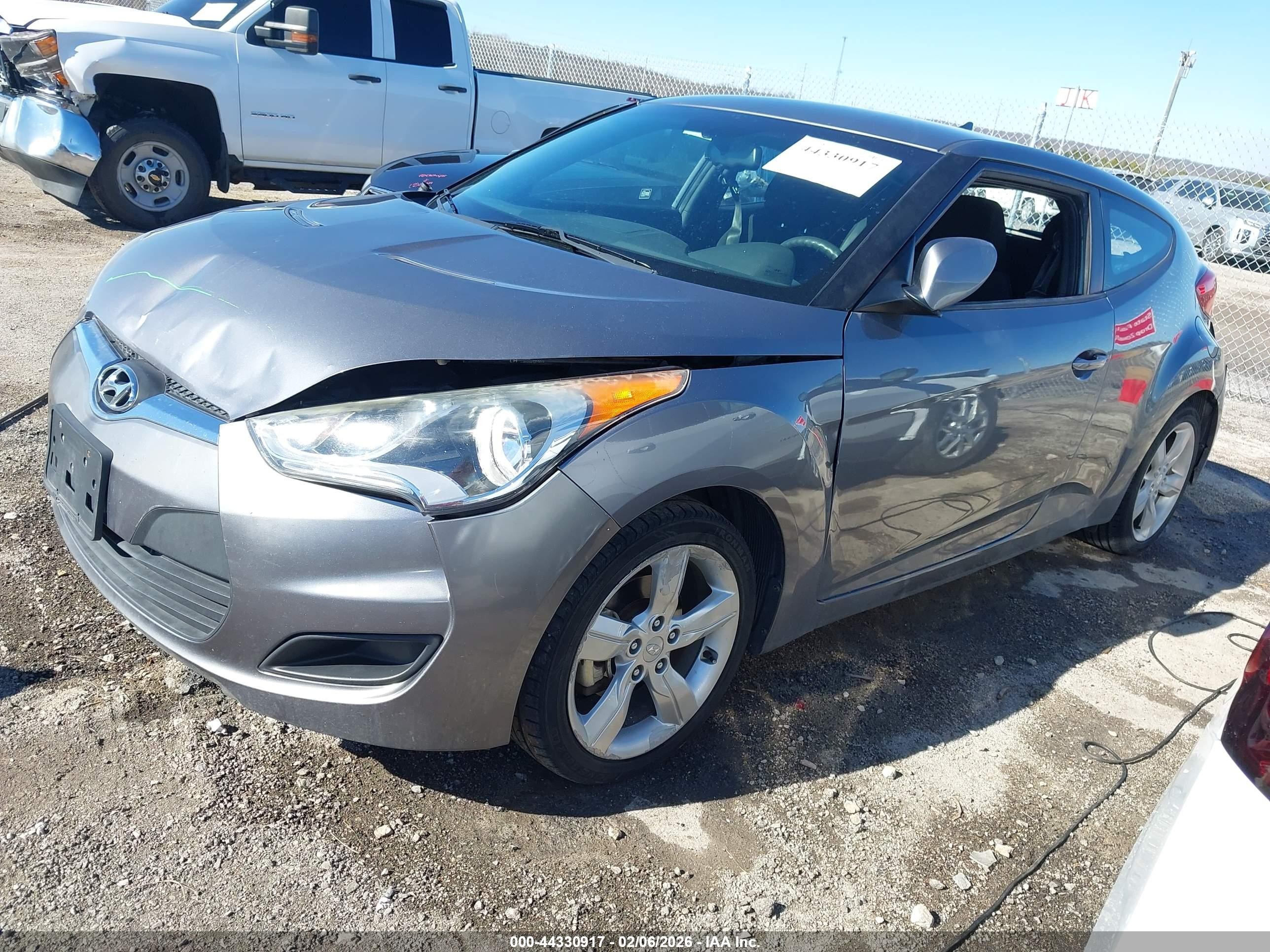 2014 Hyundai Veloster Base W/black Gray vin: KMHTC6AD8EU186522