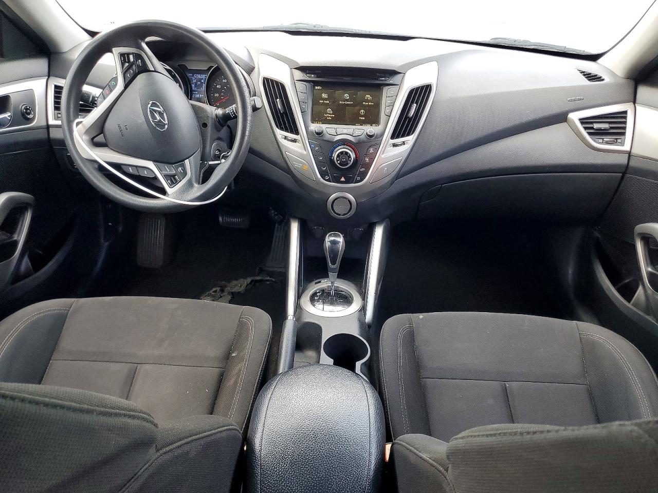 2014 Hyundai Veloster Base White vin: KMHTC6AD8EU196256