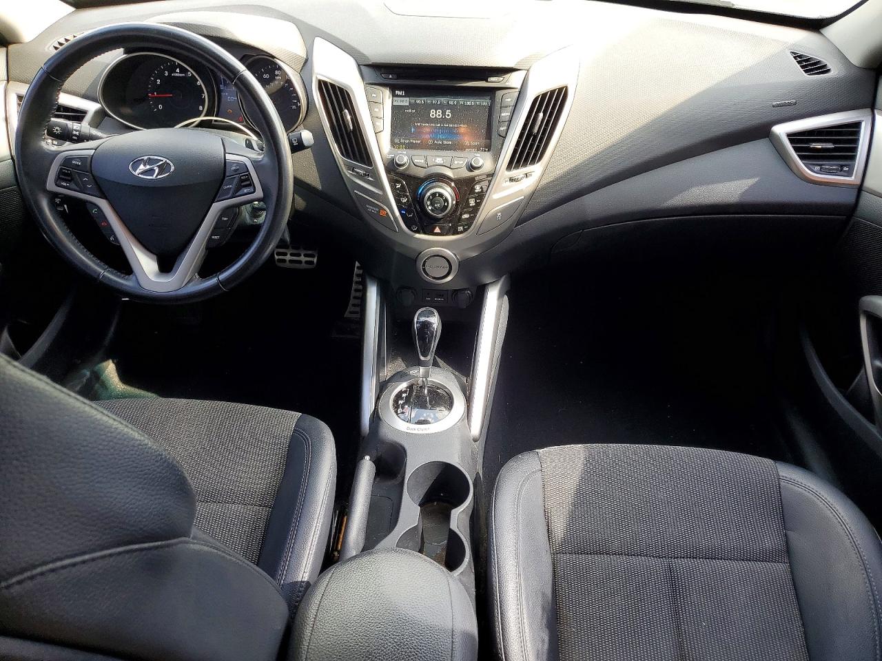 2014 Hyundai Veloster Base Gray vin: KMHTC6AD8EU217123