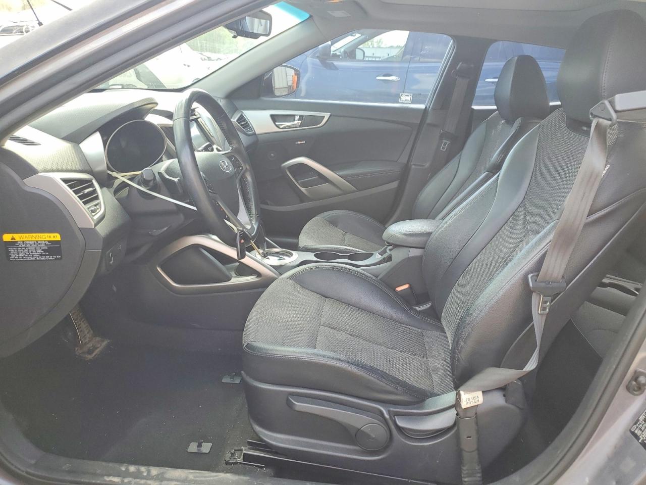2014 Hyundai Veloster Base Gray vin: KMHTC6AD8EU217123