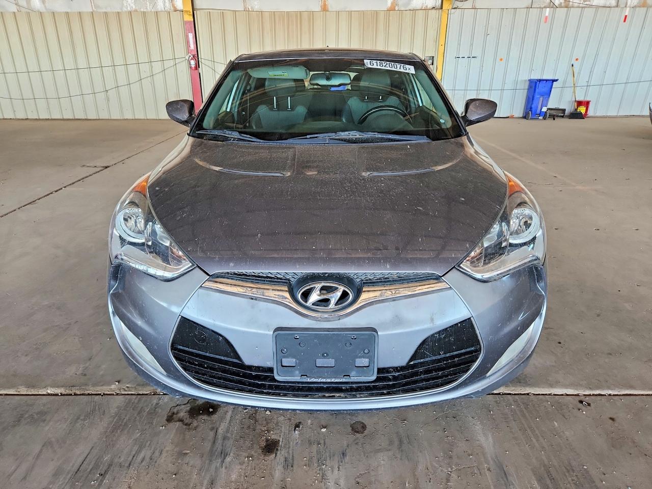 2015 Hyundai Veloster Base Серый vin: KMHTC6AD8FU233453