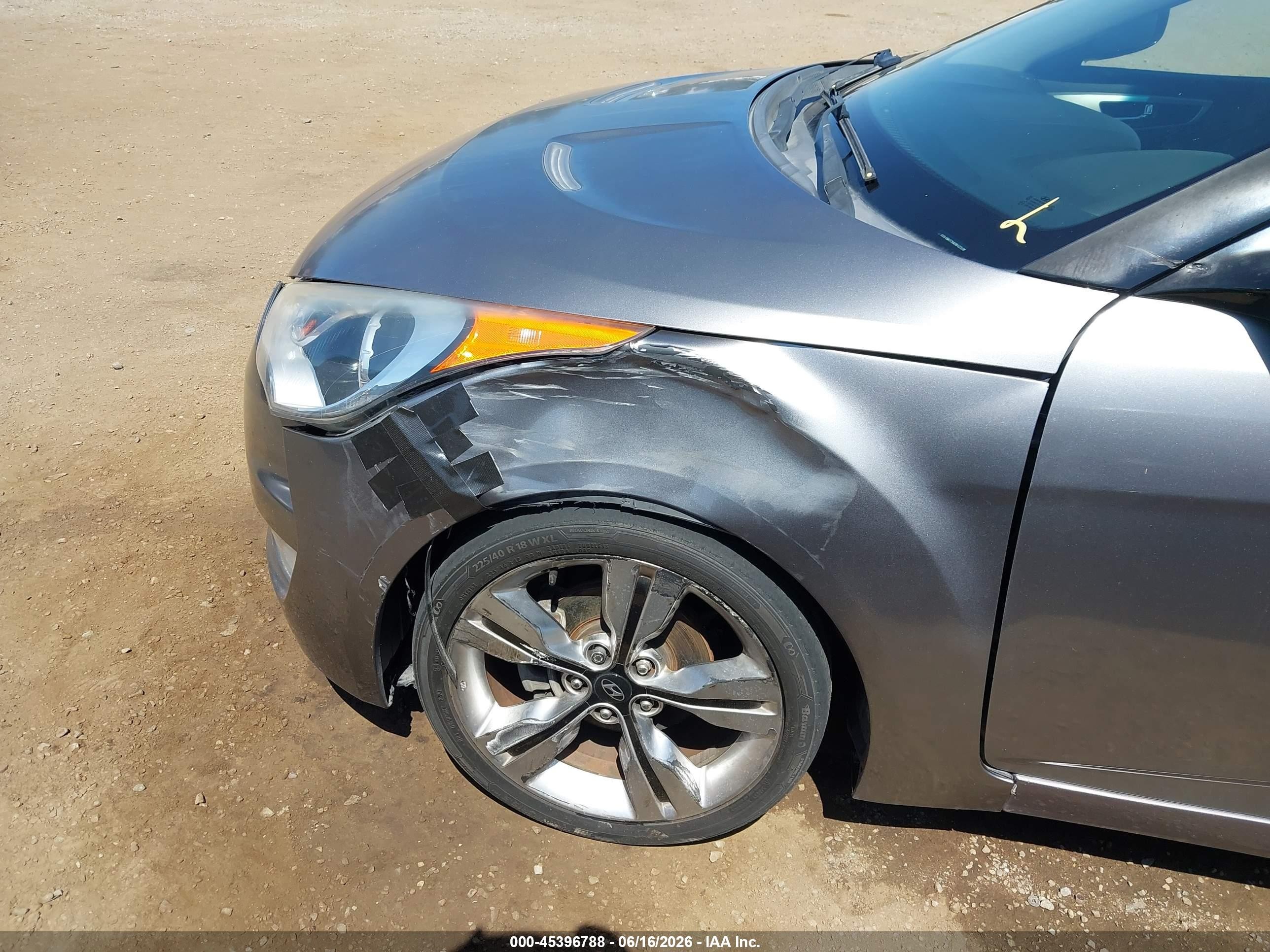2015 Hyundai Veloster   Gray vin: KMHTC6AD8FU237891