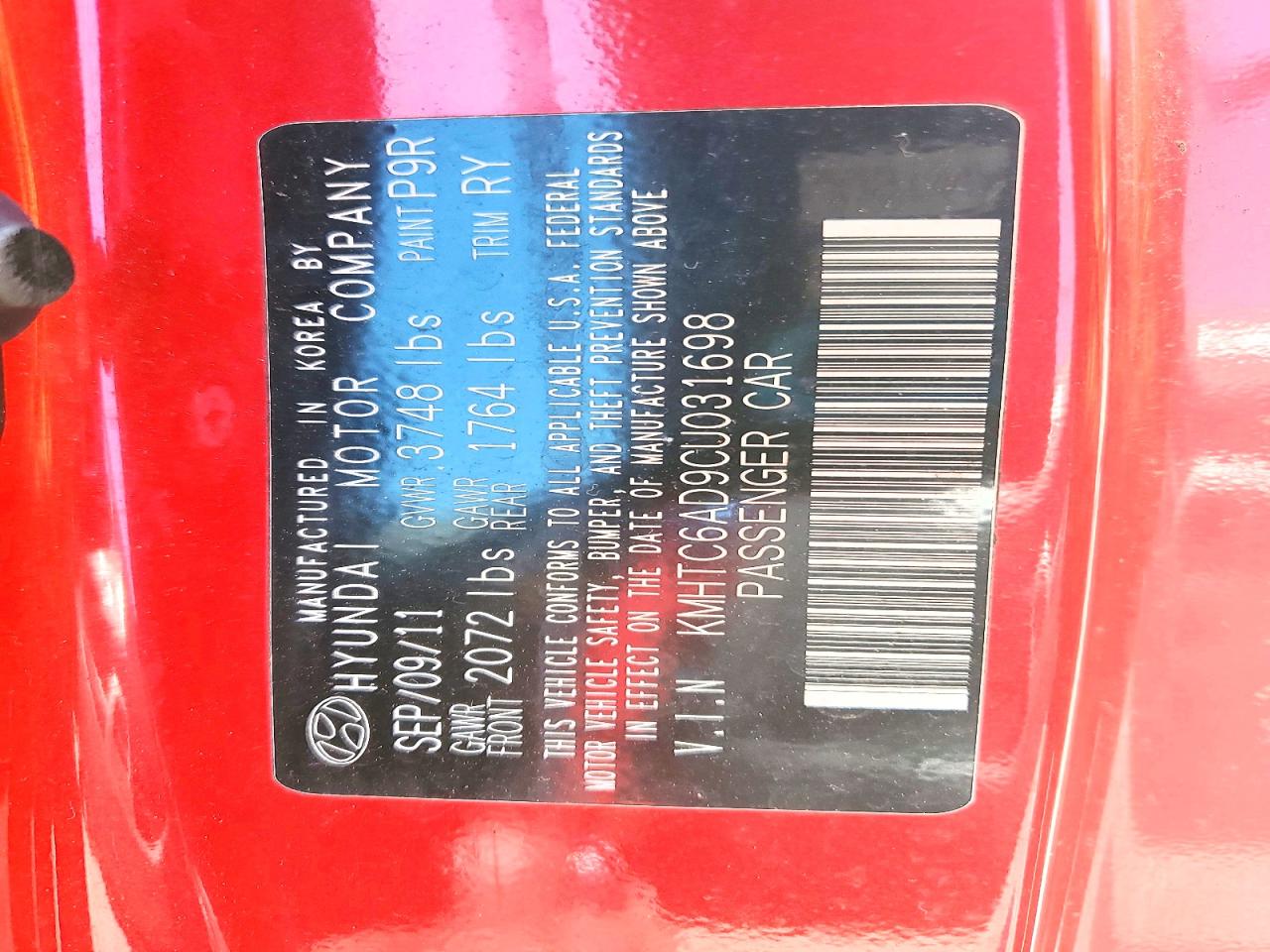 2012 Hyundai Veloster Base Red vin: KMHTC6AD9CU031698
