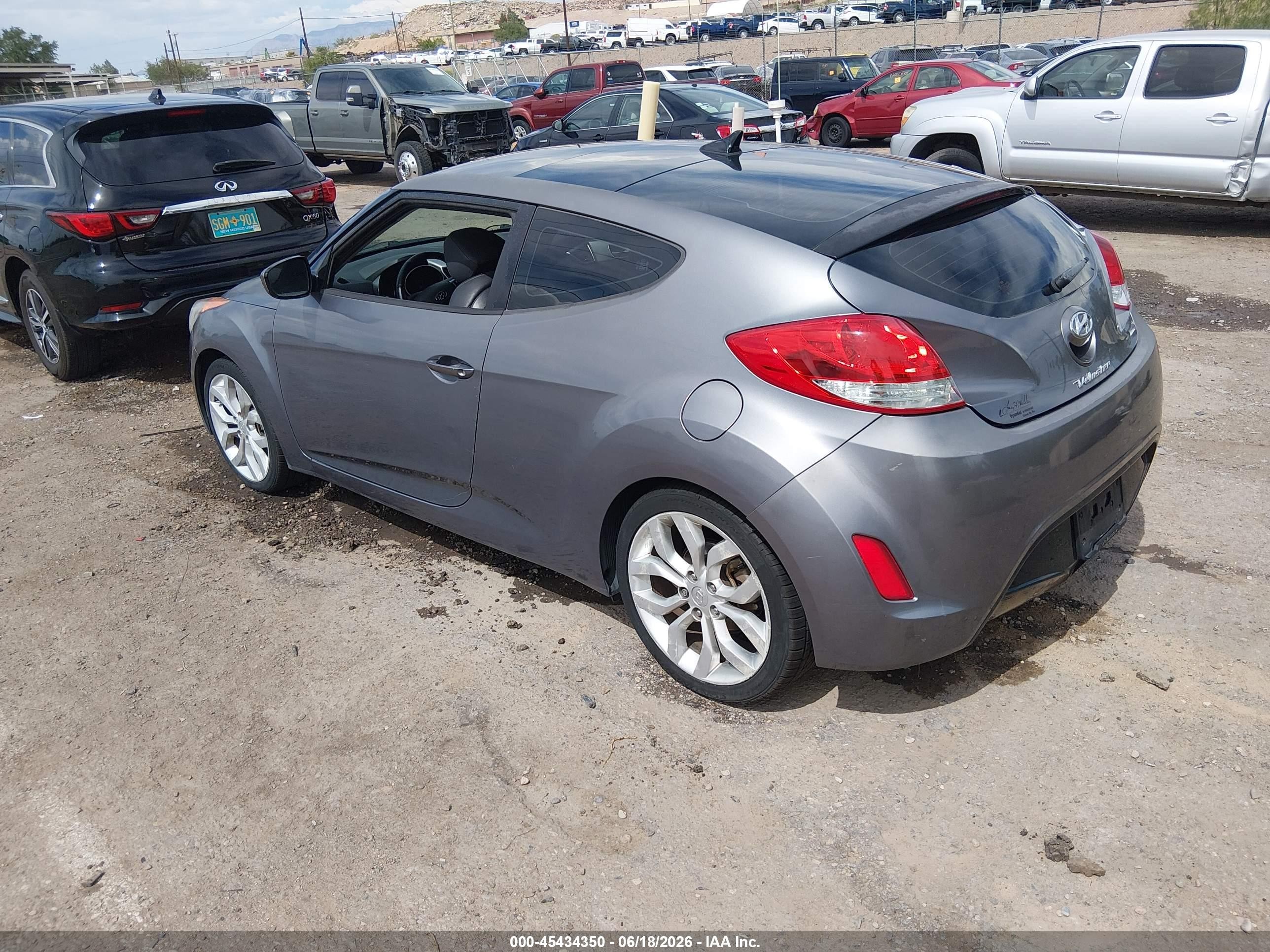 2012 Hyundai Veloster Base W/black Pewter vin: KMHTC6AD9CU043365