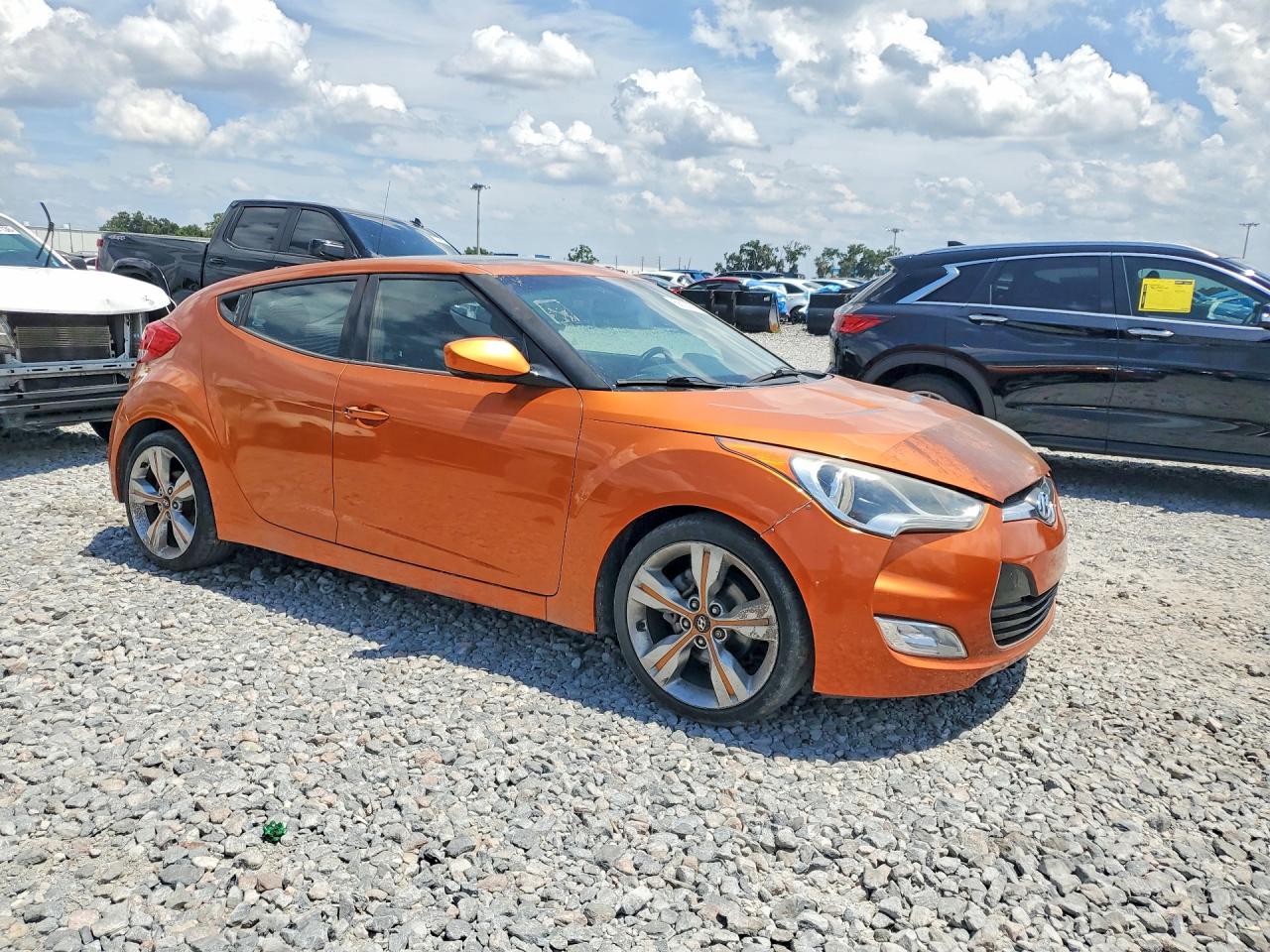 2012 Hyundai Veloster Base Orange vin: KMHTC6AD9CU056424