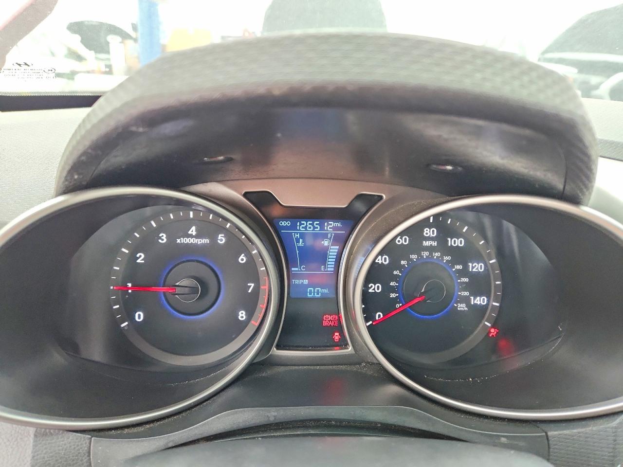 2013 Hyundai Veloster Base Burgundy vin: KMHTC6AD9DU089571