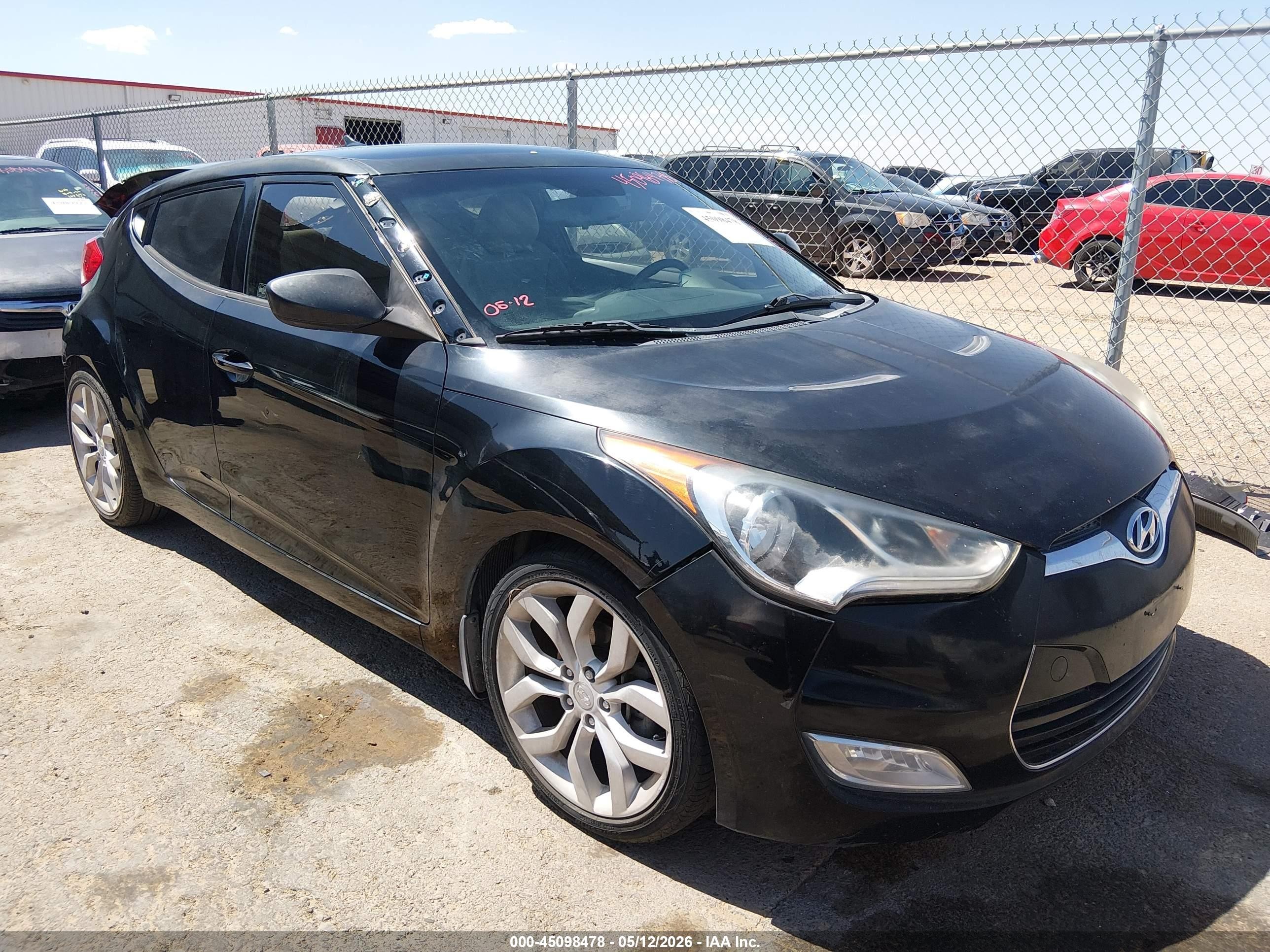 2013 Hyundai Veloster Base W/gray Black vin: KMHTC6AD9DU095290