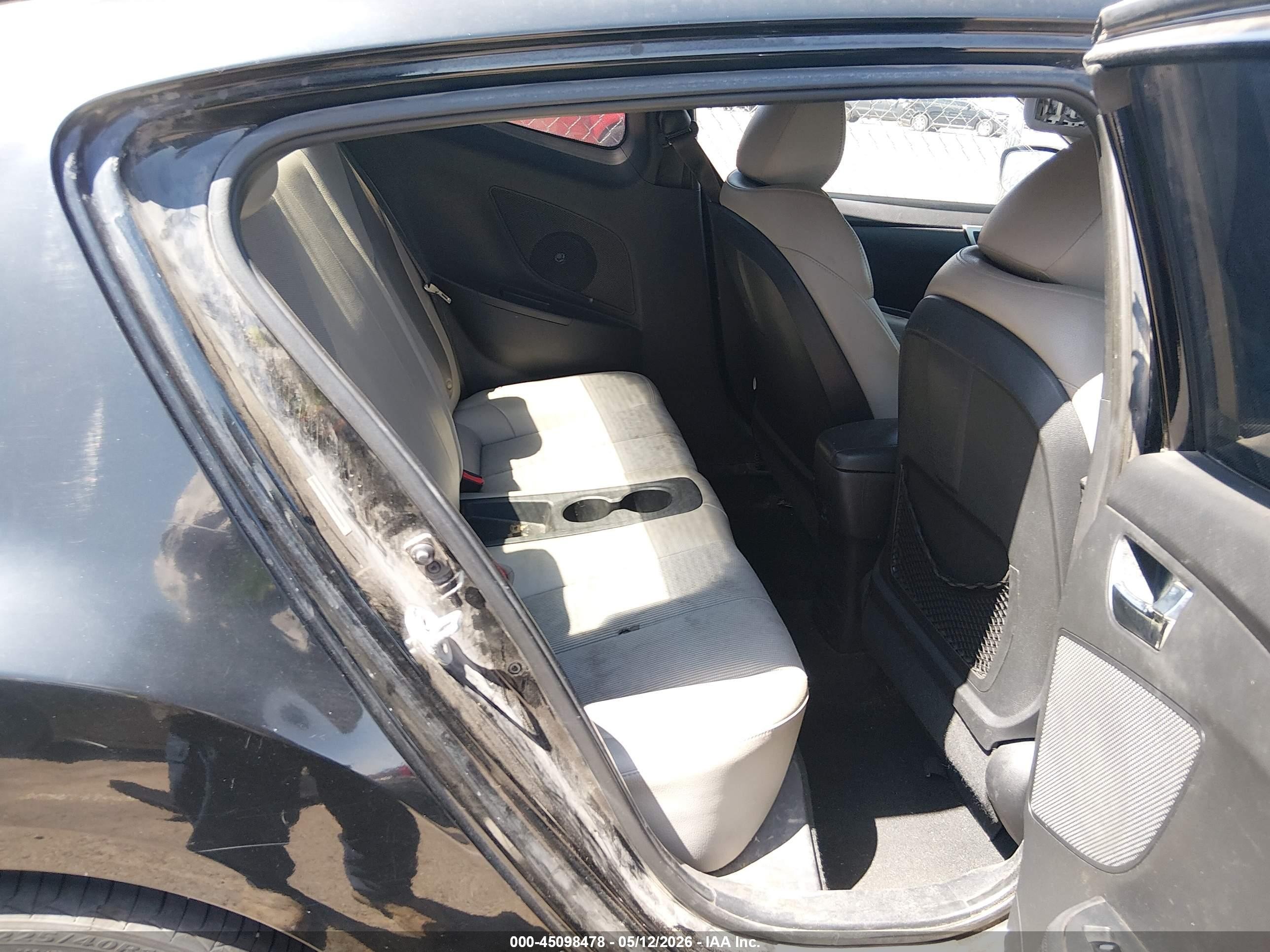 2013 Hyundai Veloster Base W/gray Black vin: KMHTC6AD9DU095290