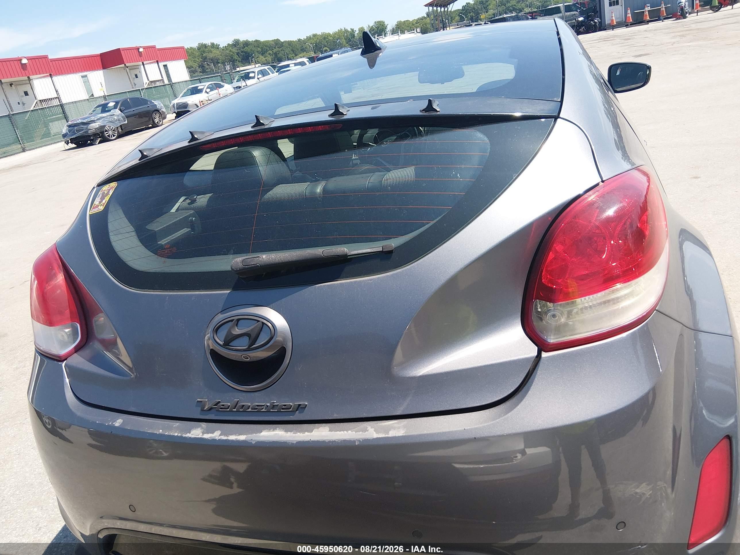 2013 Hyundai Veloster Base W/black Gray vin: KMHTC6AD9DU102030