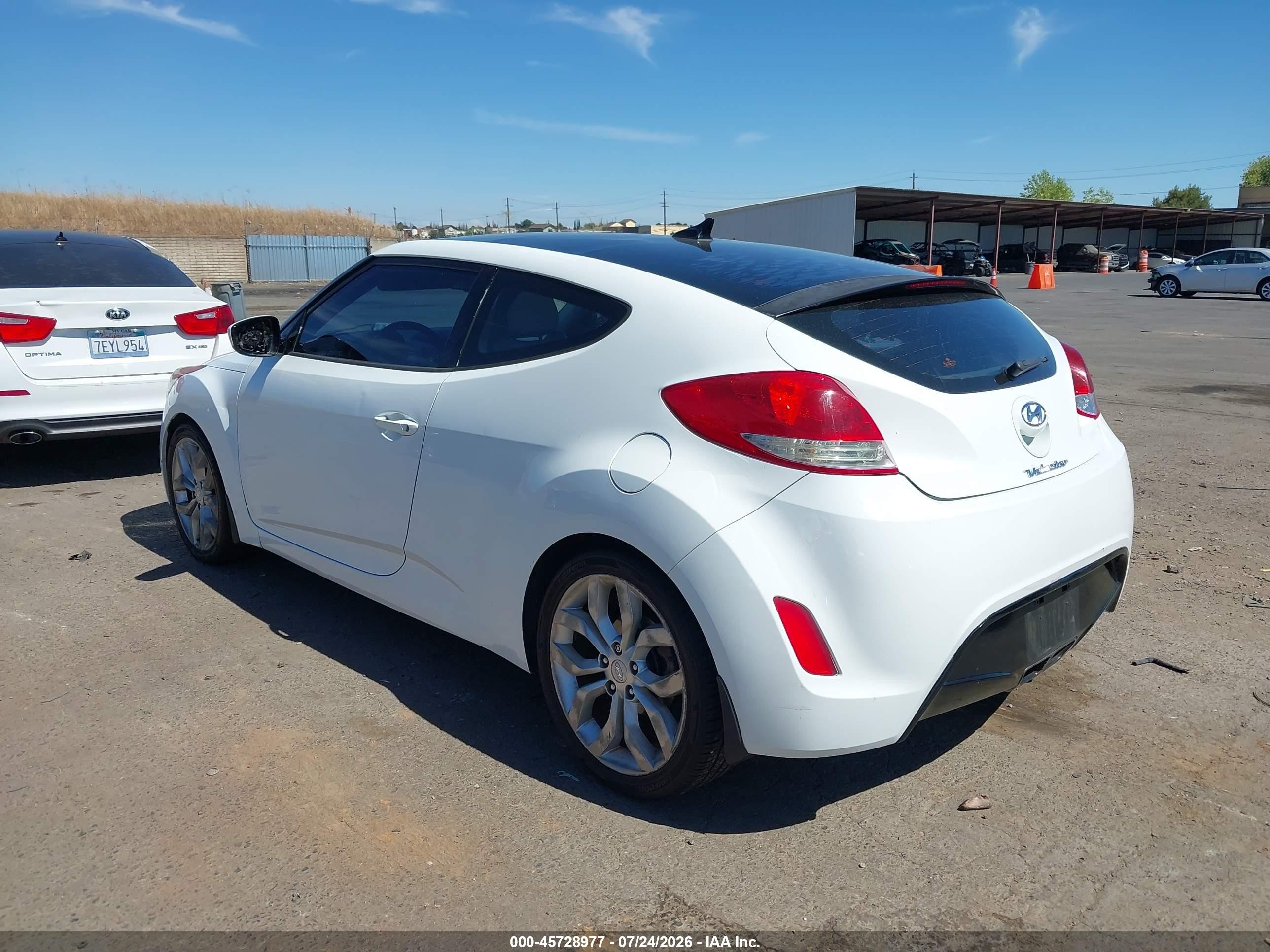 2013 Hyundai Veloster Base W/gray White vin: KMHTC6AD9DU107180