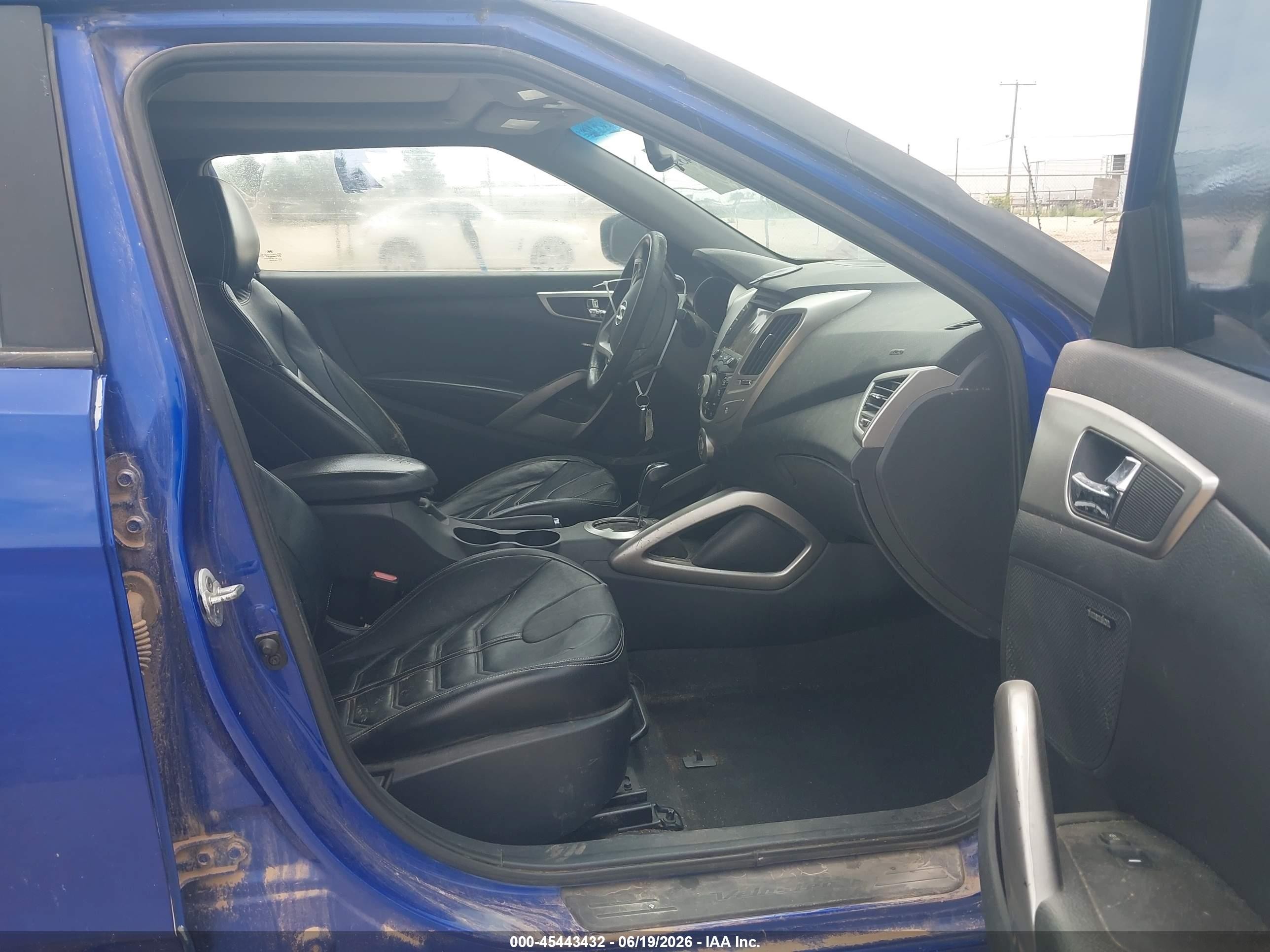 2013 Hyundai Veloster Base W/black Blue vin: KMHTC6AD9DU112847