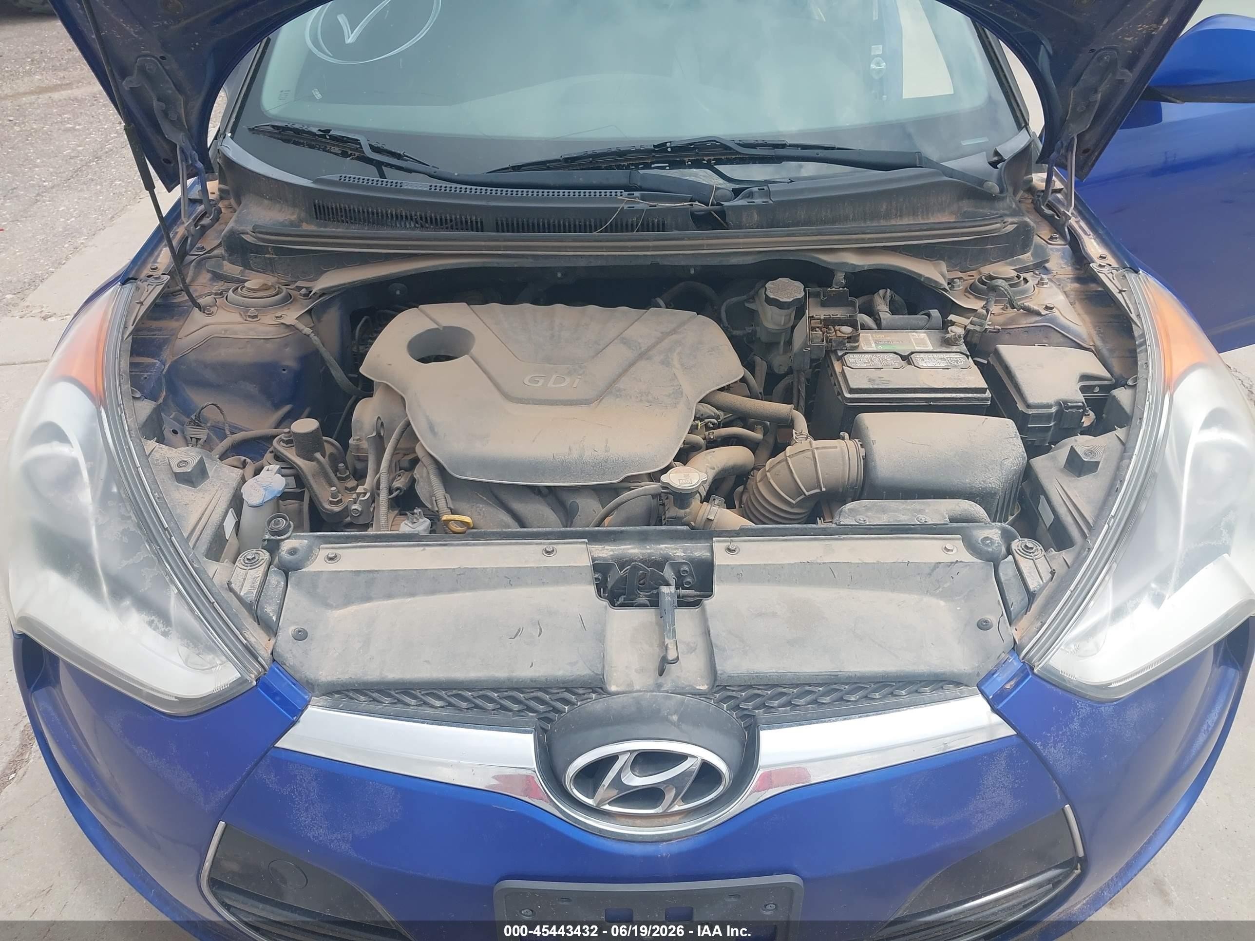 2013 Hyundai Veloster Base W/black Blue vin: KMHTC6AD9DU112847