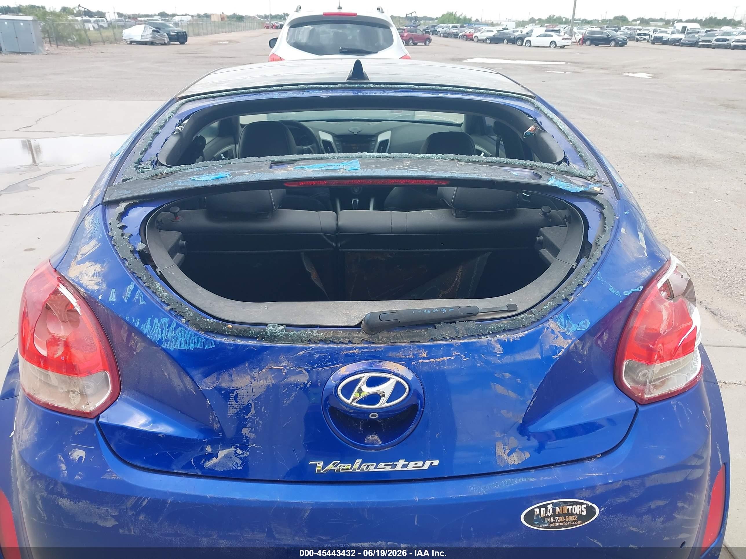 2013 Hyundai Veloster Base W/black Blue vin: KMHTC6AD9DU112847