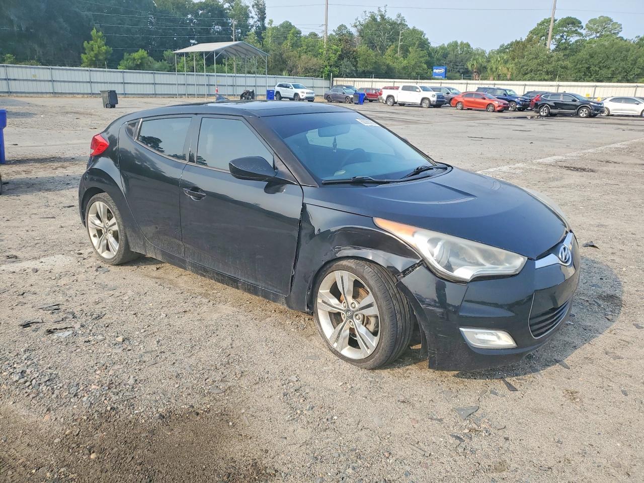 2013 Hyundai Veloster Base Black vin: KMHTC6AD9DU119393