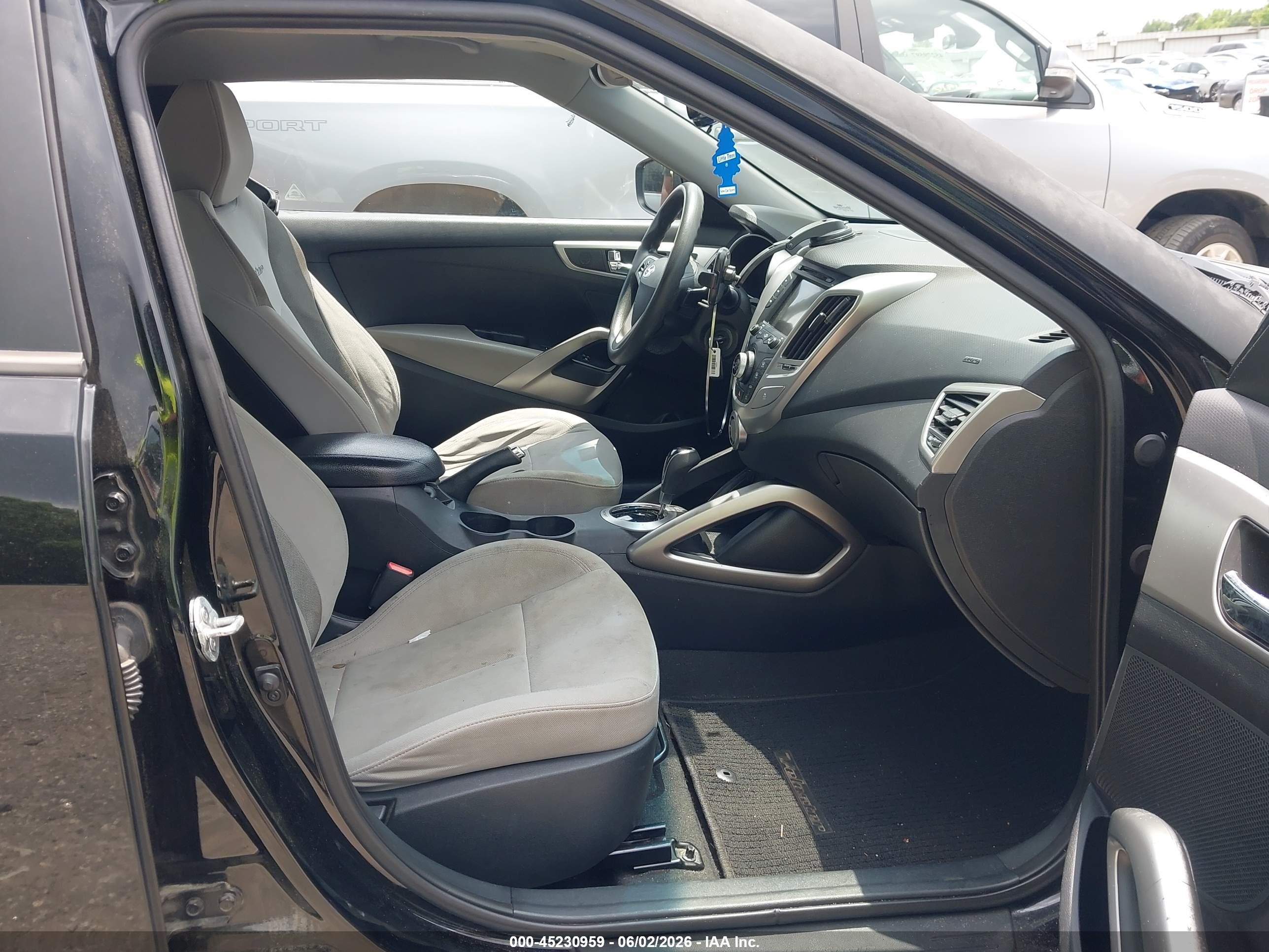 2013 Hyundai Veloster Base W/gray Черный vin: KMHTC6AD9DU134489