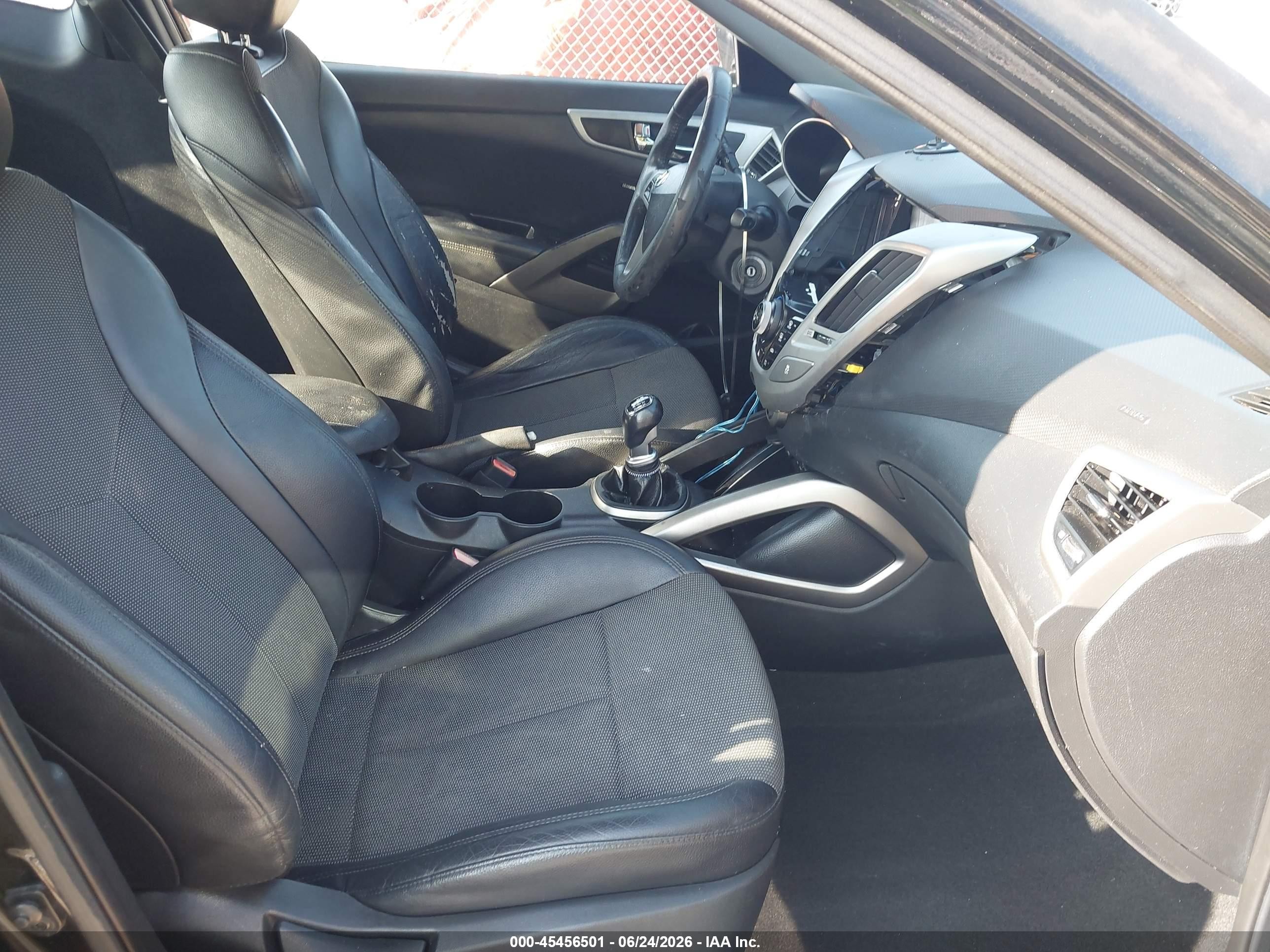 2013 Hyundai Veloster   Black vin: KMHTC6AD9DU139000