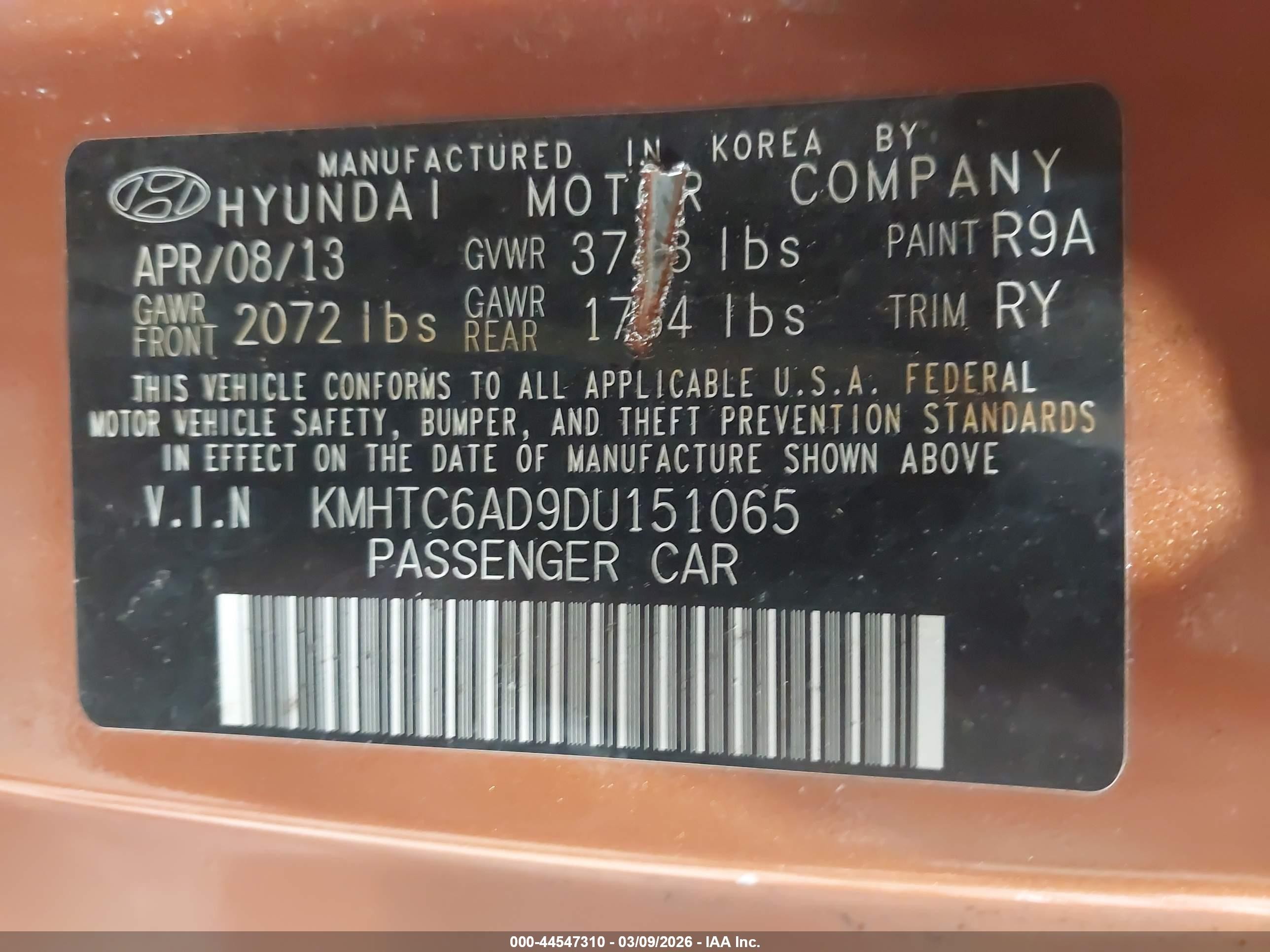 2013 Hyundai Veloster Base W/black Orange vin: KMHTC6AD9DU151065