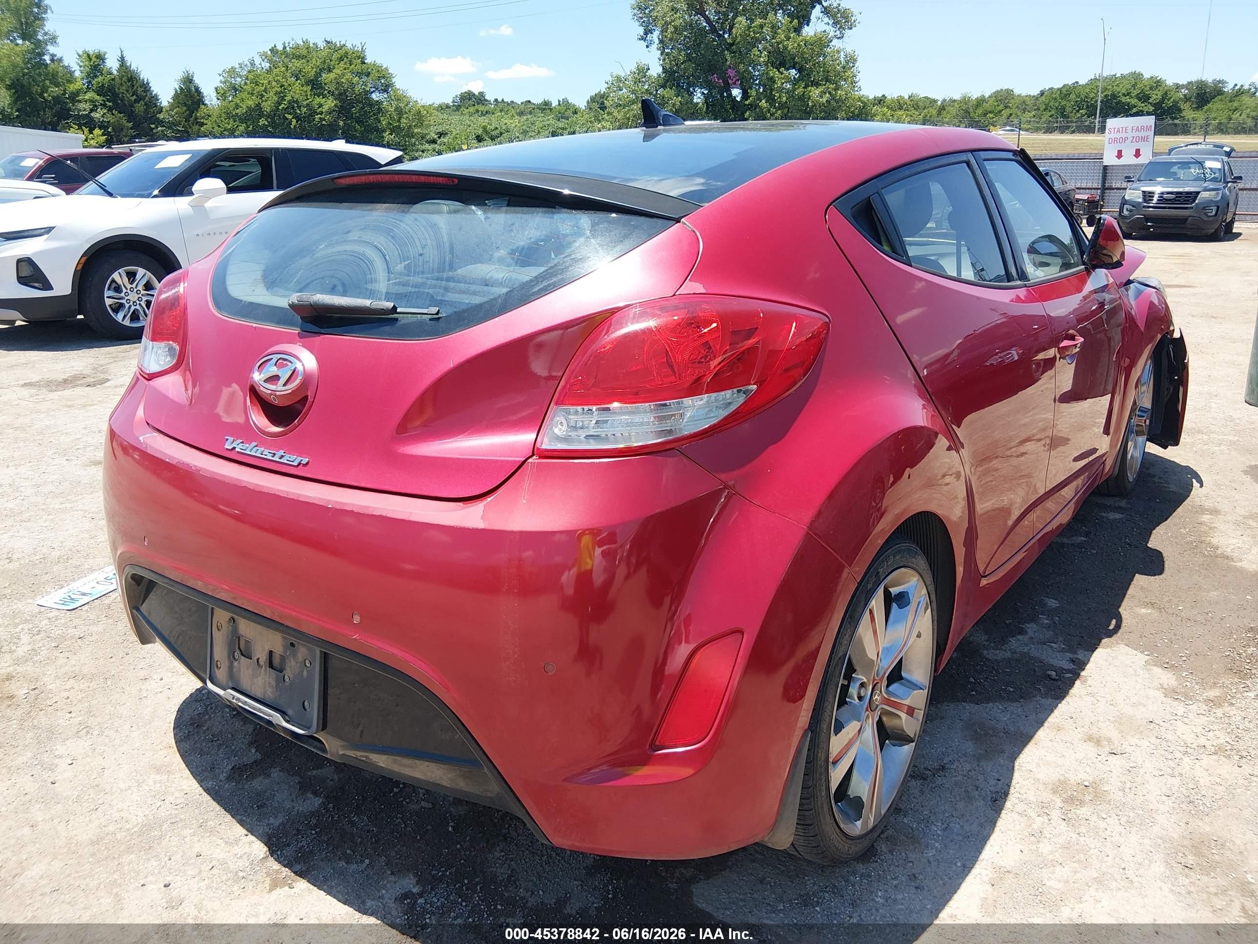 2013 Hyundai Veloster Base W/black Red vin: KMHTC6AD9DU158310
