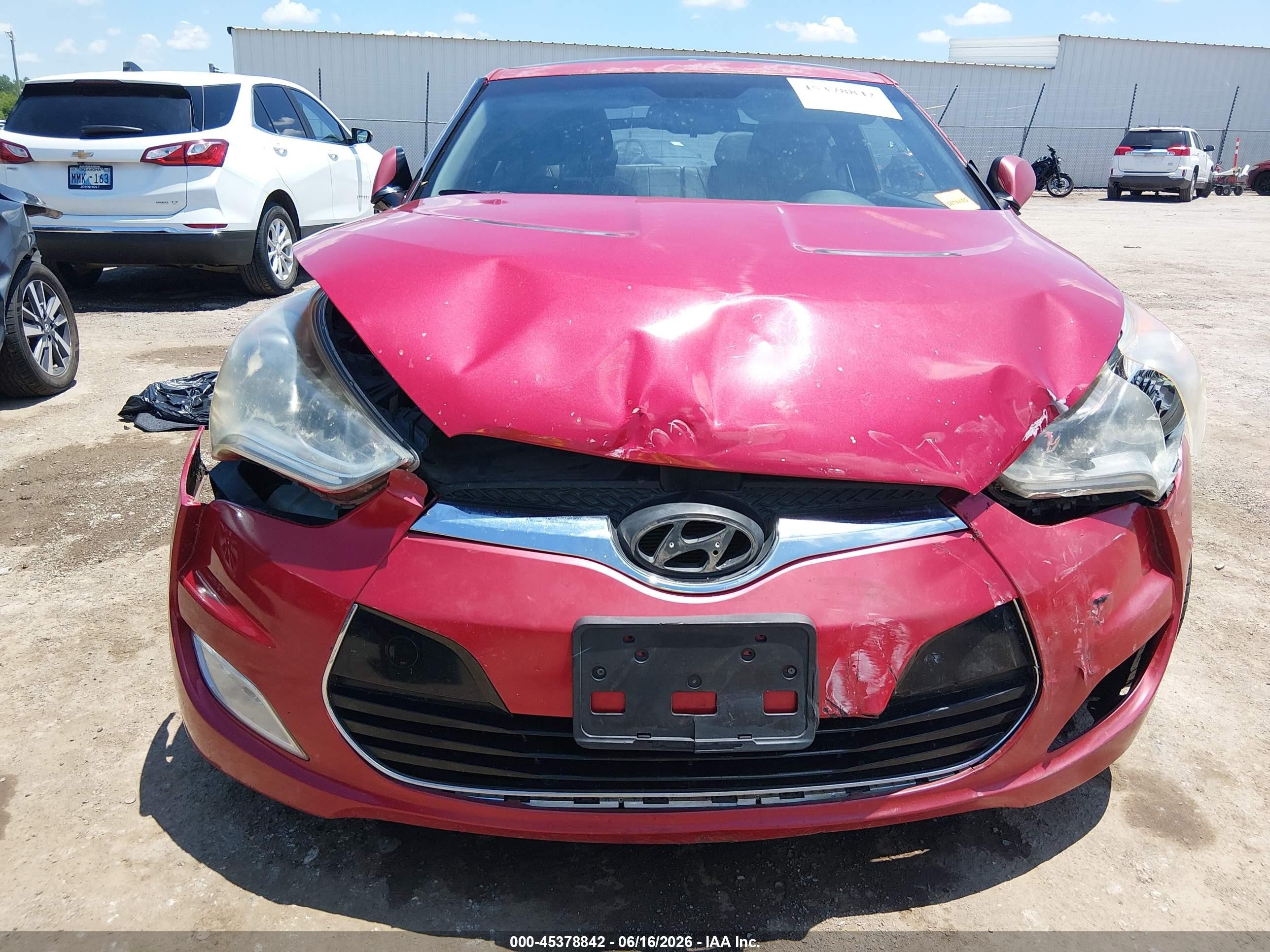 2013 Hyundai Veloster Base W/black Red vin: KMHTC6AD9DU158310