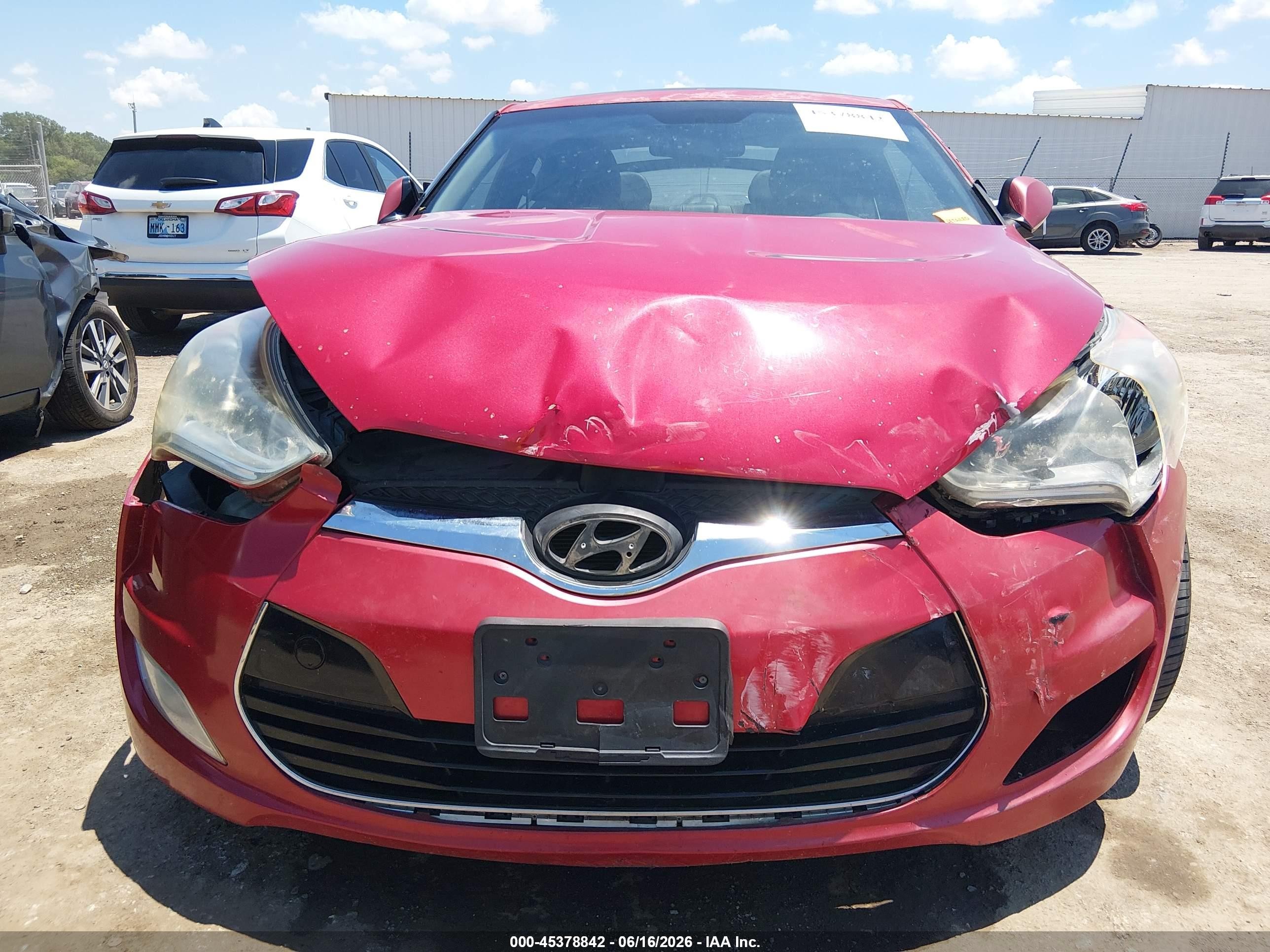 2013 Hyundai Veloster Base W/black Red vin: KMHTC6AD9DU158310