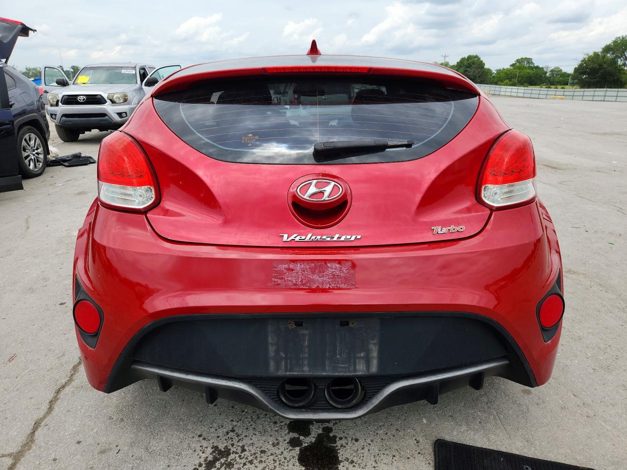2013 Hyundai Veloster Base Red vin: KMHTC6AD9DU165886
