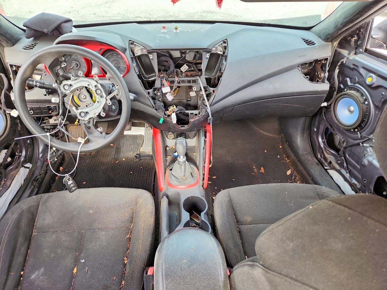 2013 Hyundai Veloster Base Silver vin: KMHTC6AD9DU166990