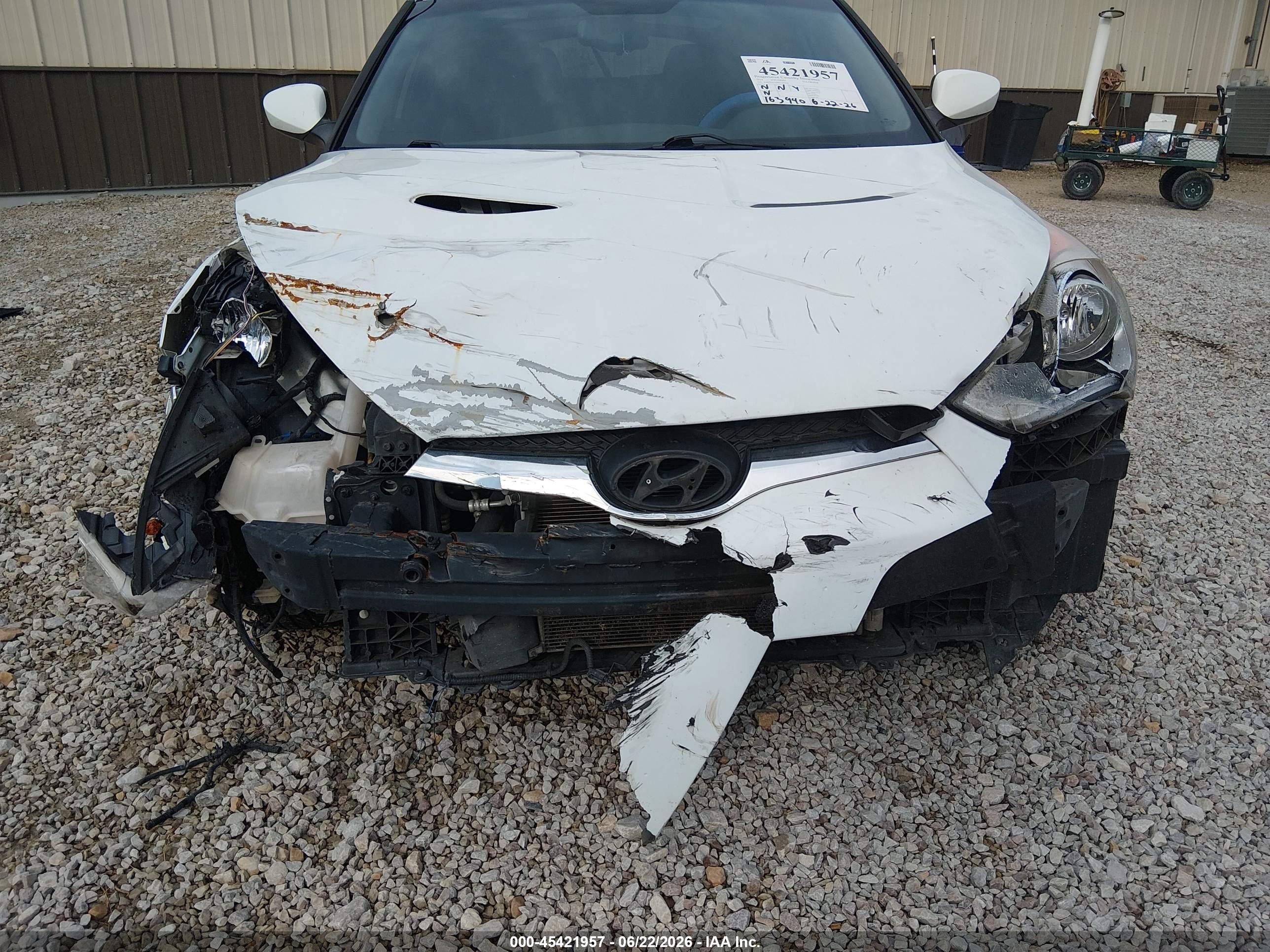 2014 Hyundai Veloster Base W/black White vin: KMHTC6AD9EU182849