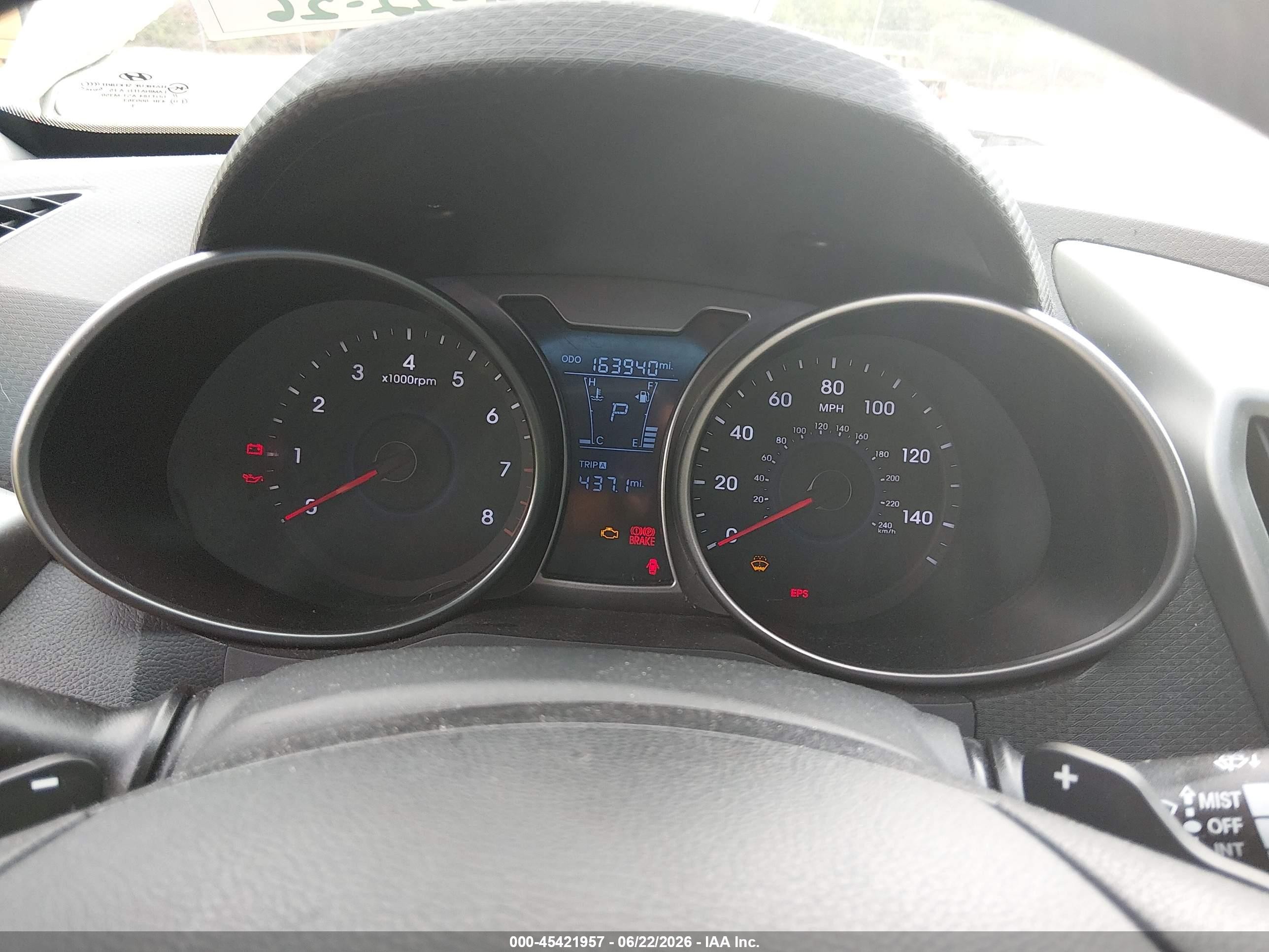 2014 Hyundai Veloster Base W/black White vin: KMHTC6AD9EU182849