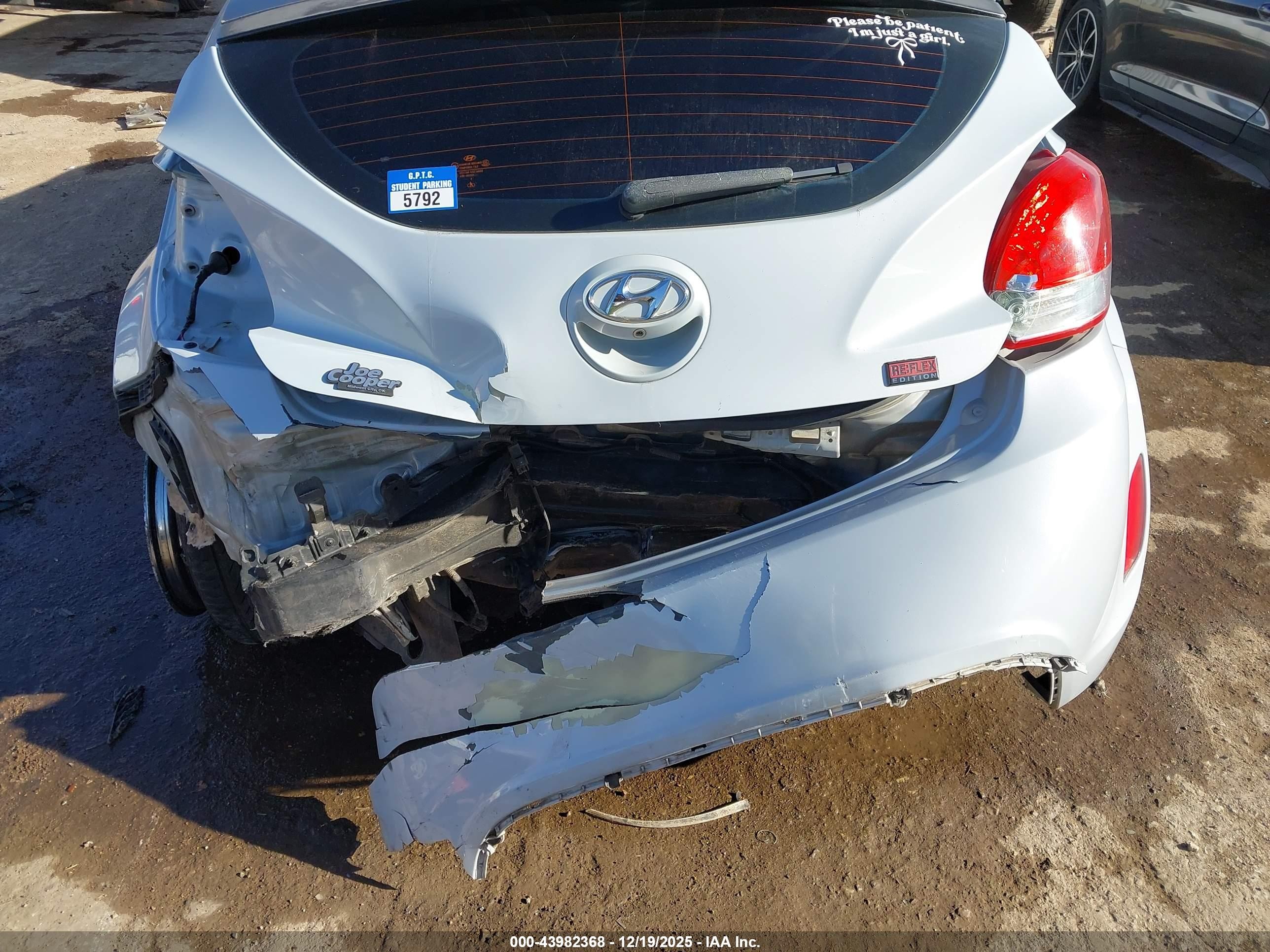 2015 Hyundai Veloster Flex Gray vin: KMHTC6AD9FU221411