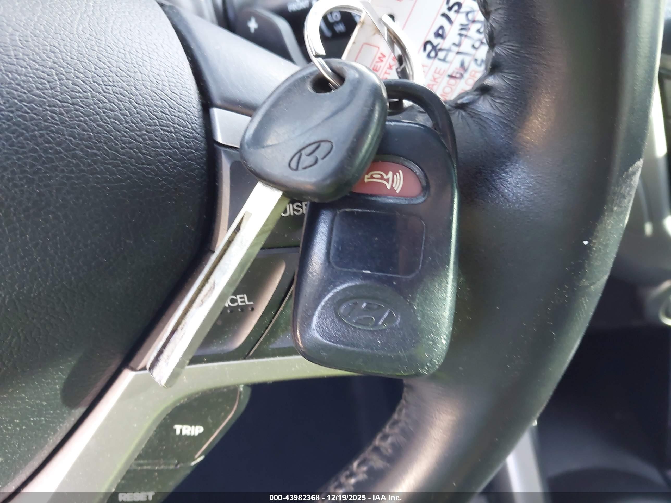 2015 Hyundai Veloster Flex Gray vin: KMHTC6AD9FU221411