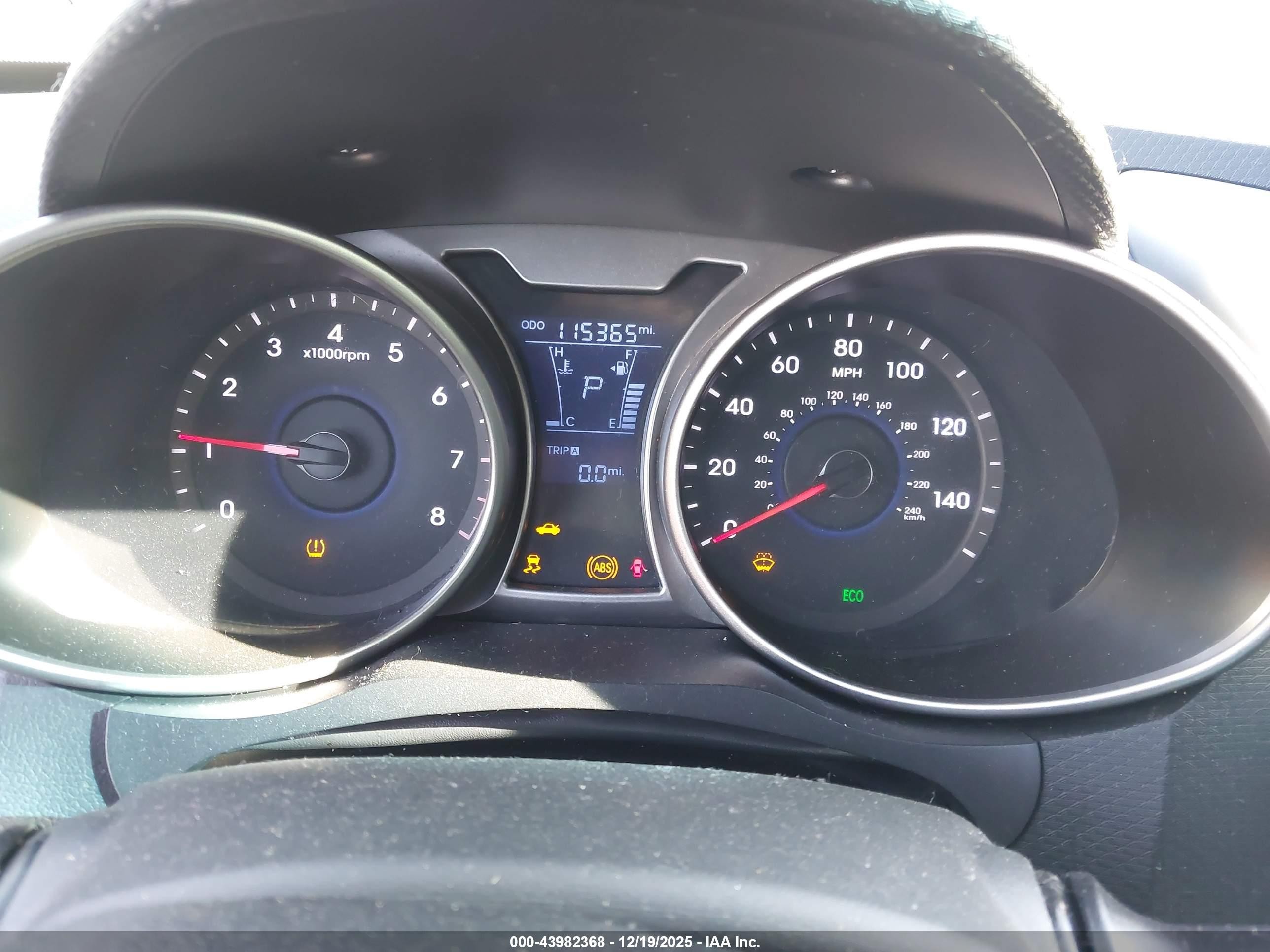 2015 Hyundai Veloster Flex Gray vin: KMHTC6AD9FU221411