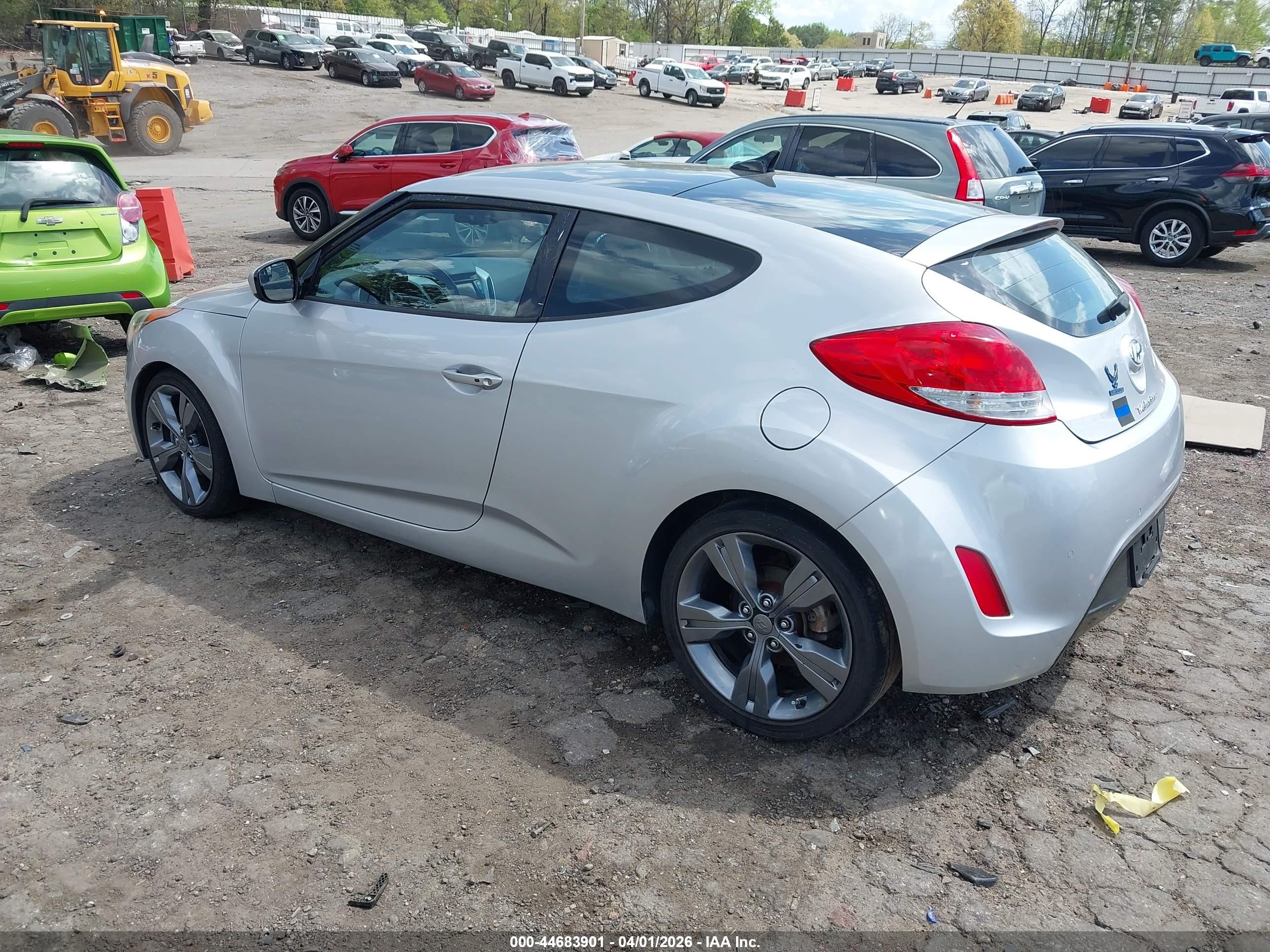 2015 Hyundai Veloster   Серый vin: KMHTC6AD9FU240251