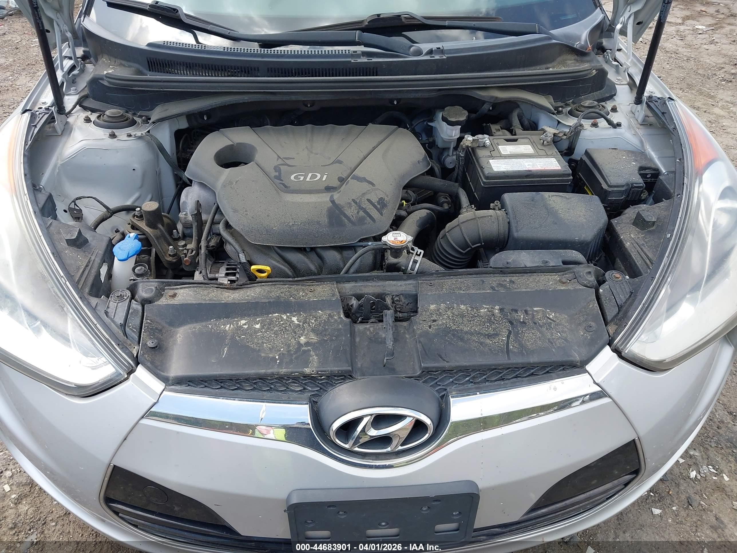 2015 Hyundai Veloster   Серый vin: KMHTC6AD9FU240251