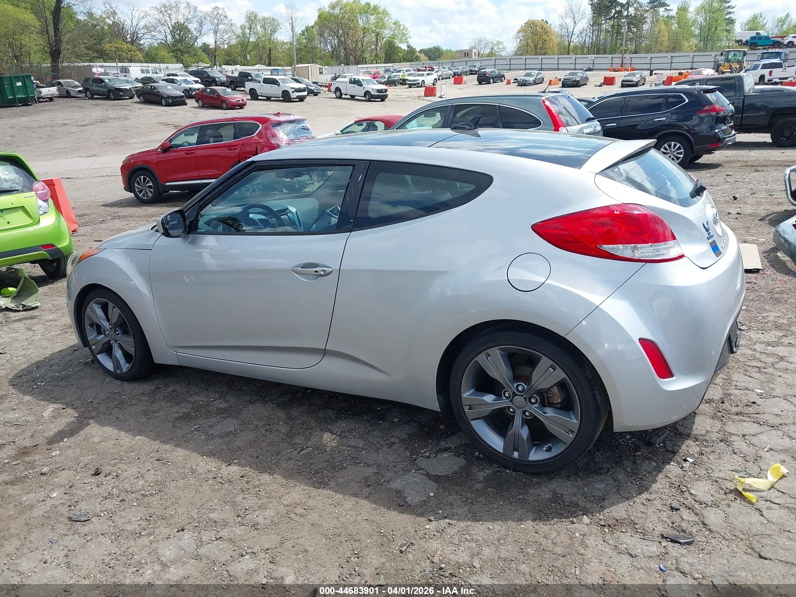 2015 Hyundai Veloster   Серый vin: KMHTC6AD9FU240251