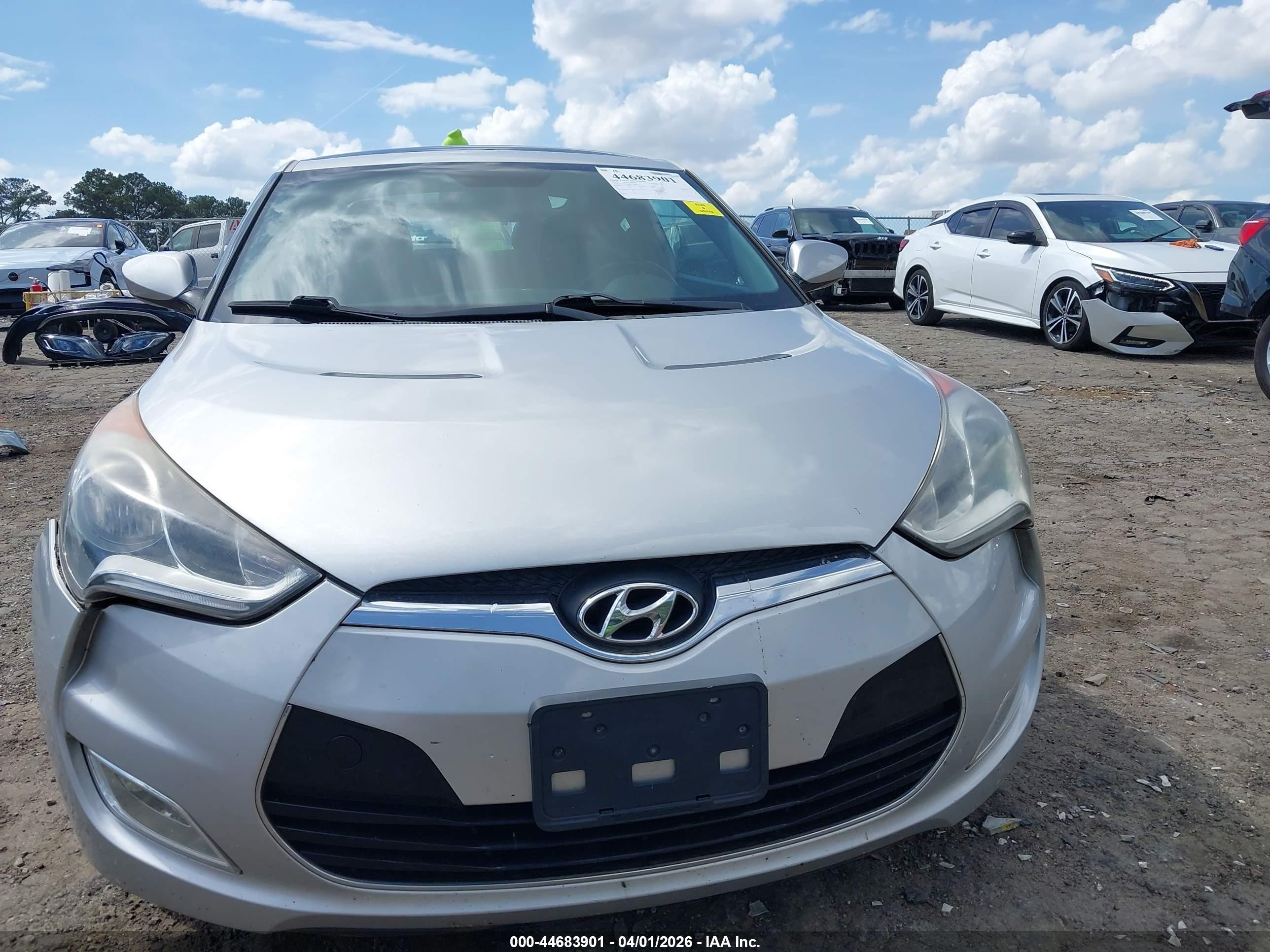 2015 Hyundai Veloster   Серый vin: KMHTC6AD9FU240251